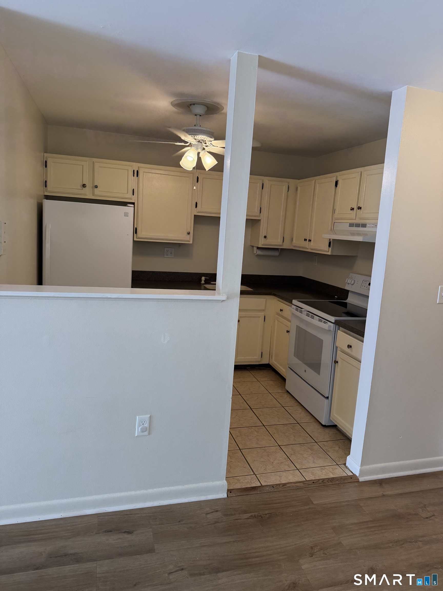 2306 Cromwell Hills Drive photo 7
