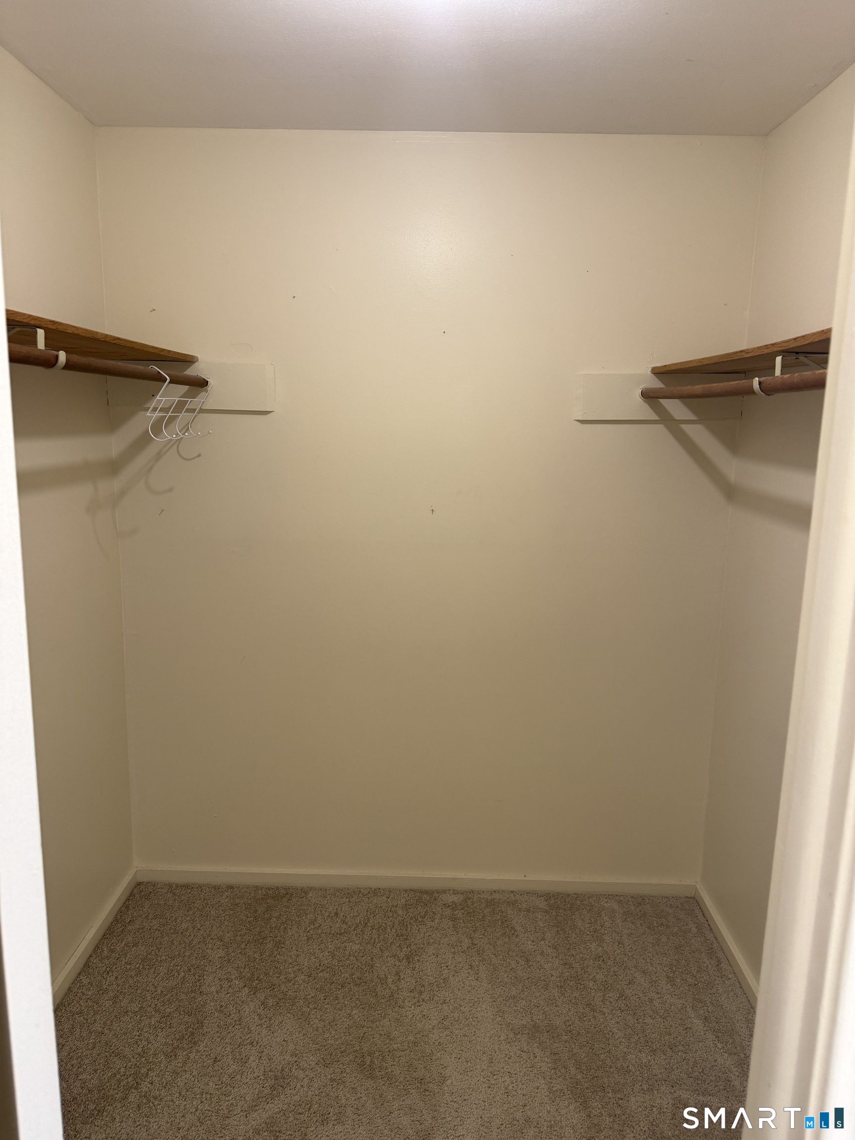 2306 Cromwell Hills Drive photo 13
