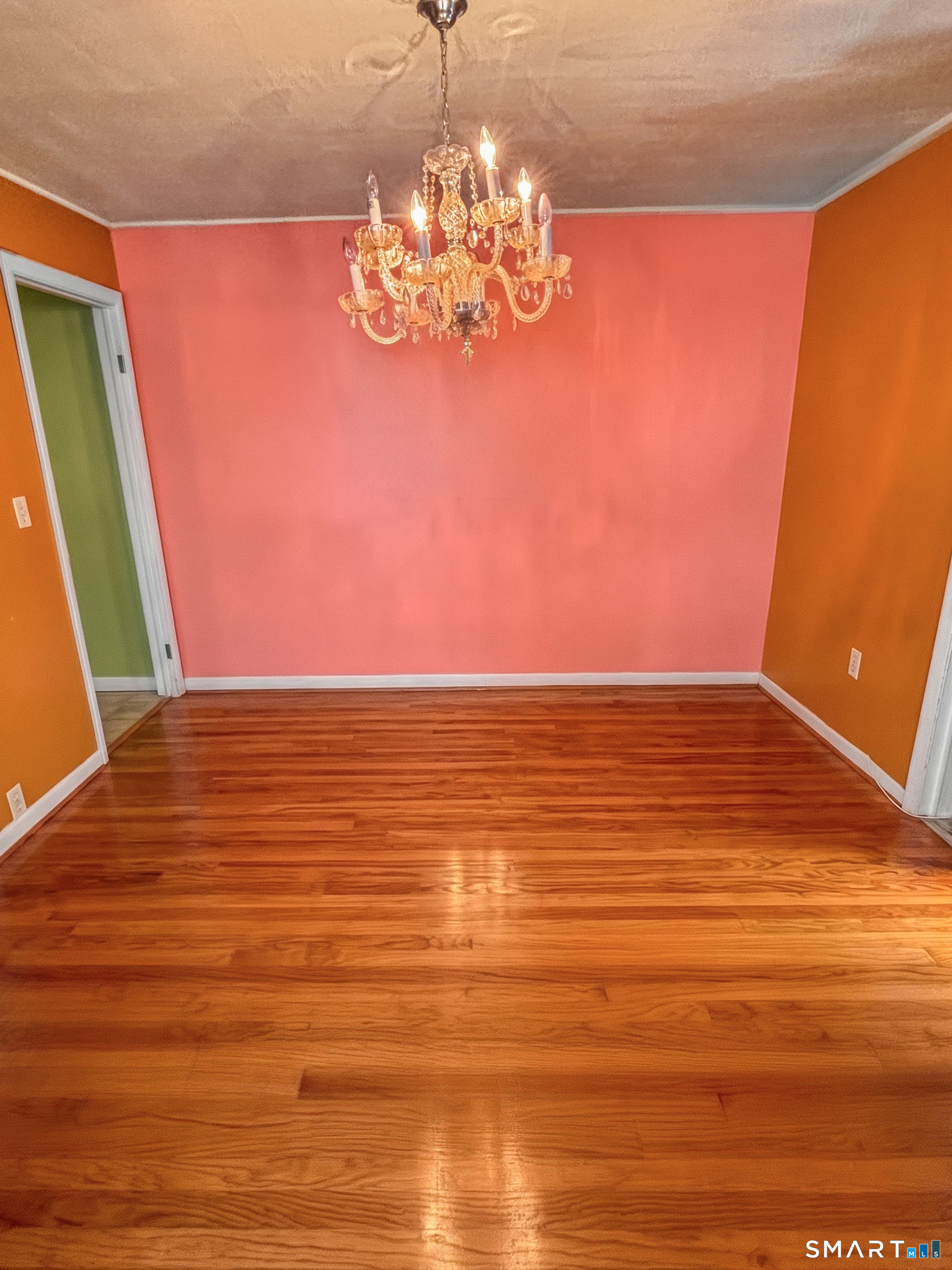 285 Charles Street photo 17