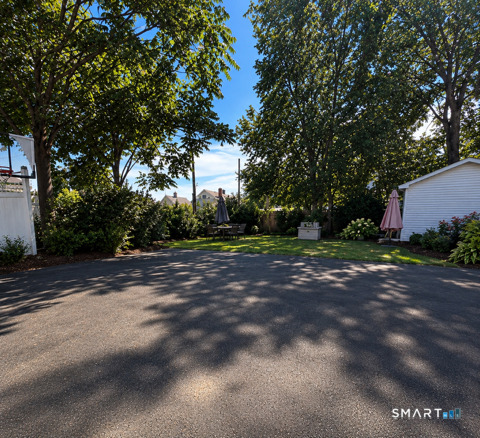 285 Charles Street photo 6
