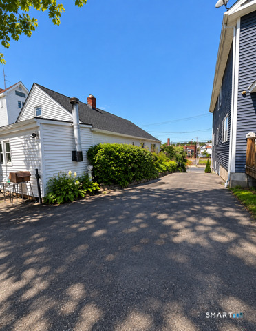 285 Charles Street photo 5