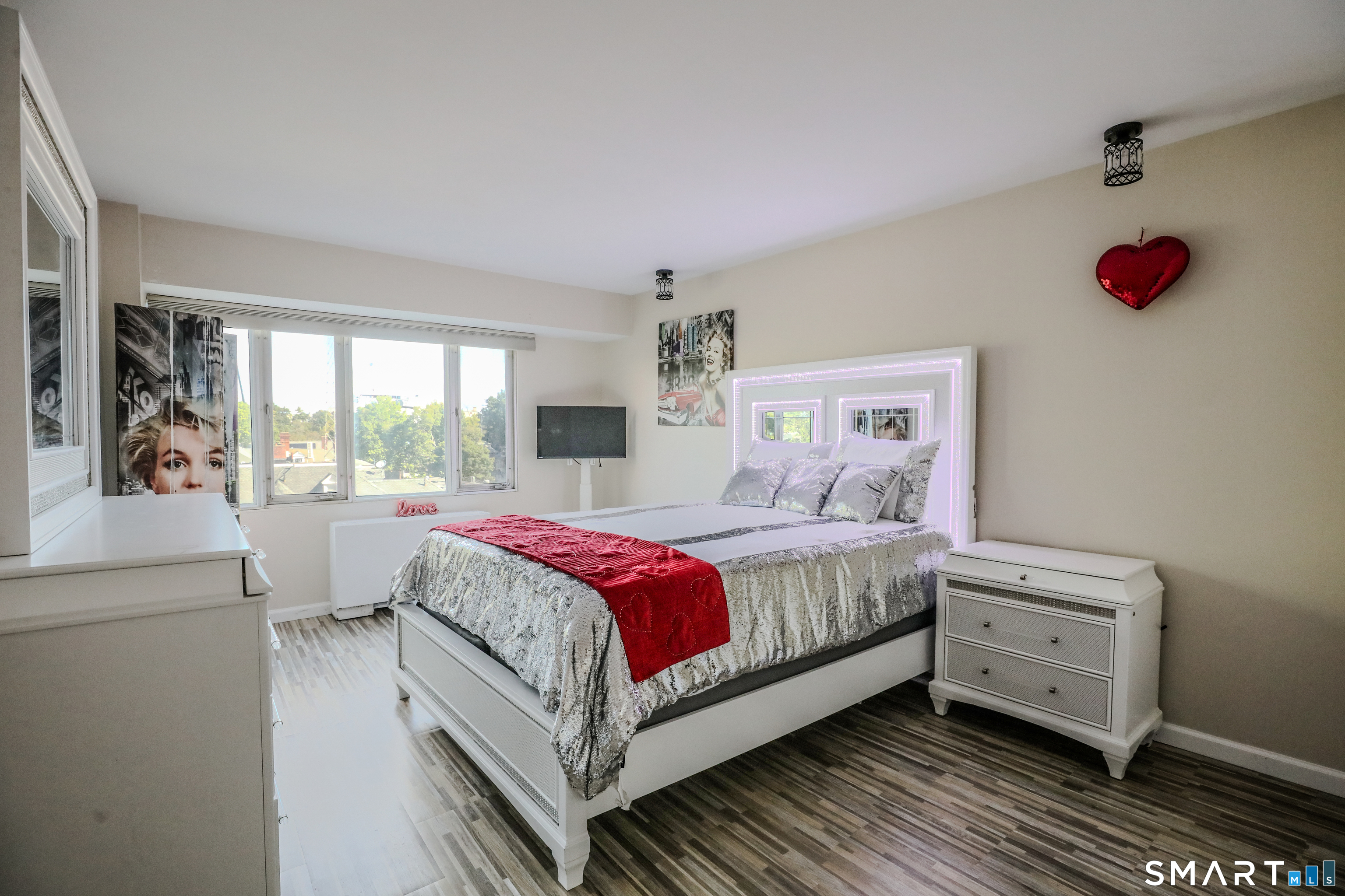 30 Woodland Street, #5F, Hartford, CT 06105
