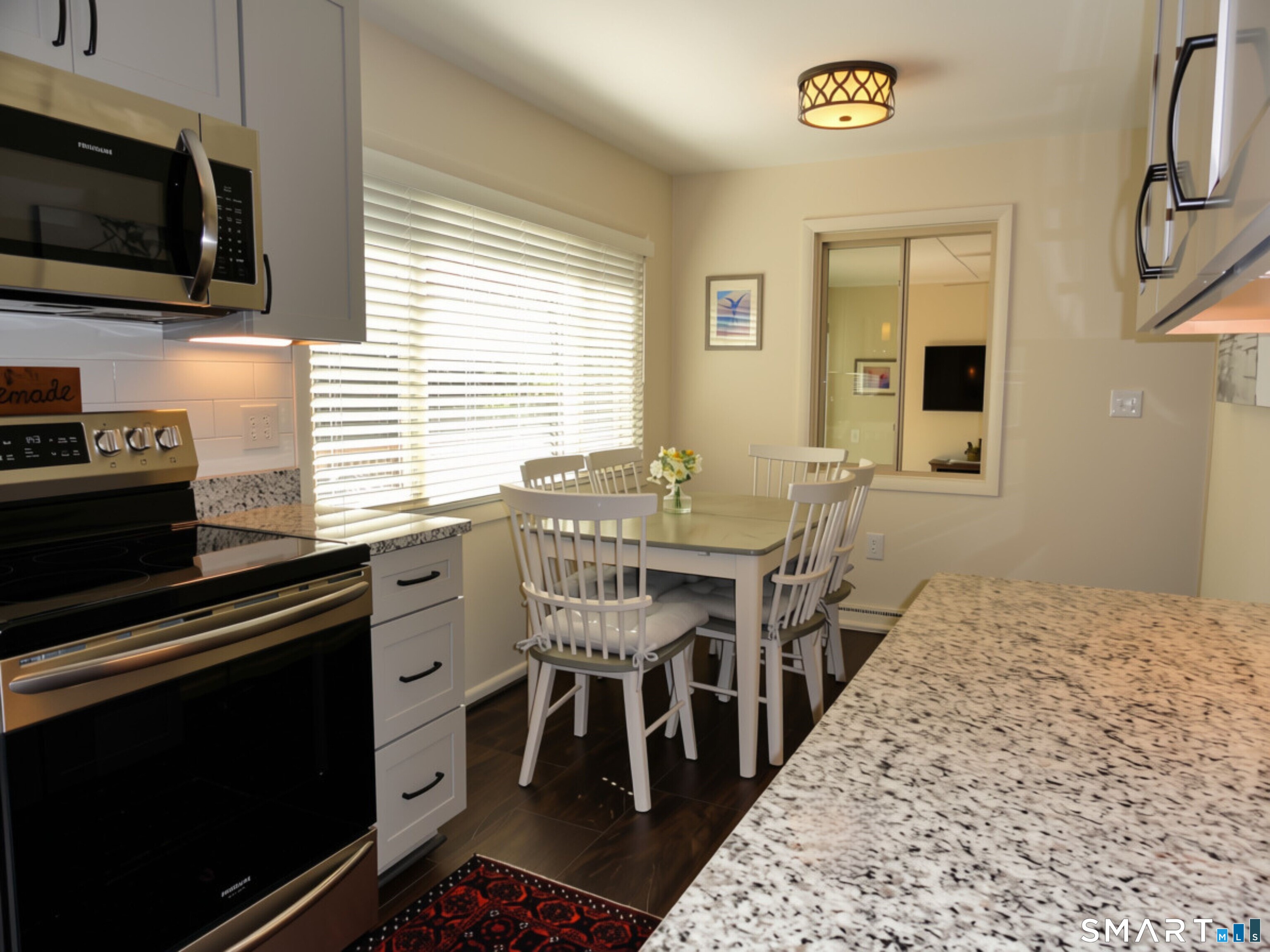 24 Rossie Street photo 12