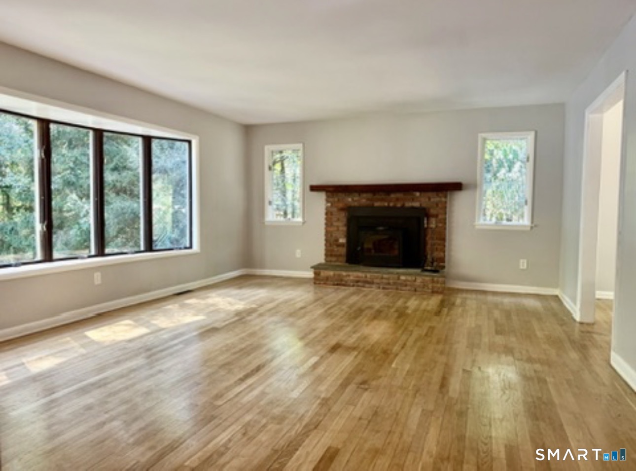 Photo 3 of Single family home for sale at 4 Green Valley Lake Rd, Old Lyme, CT 06371 | MLS# 24208884 | Listing updated on 2026-10-05