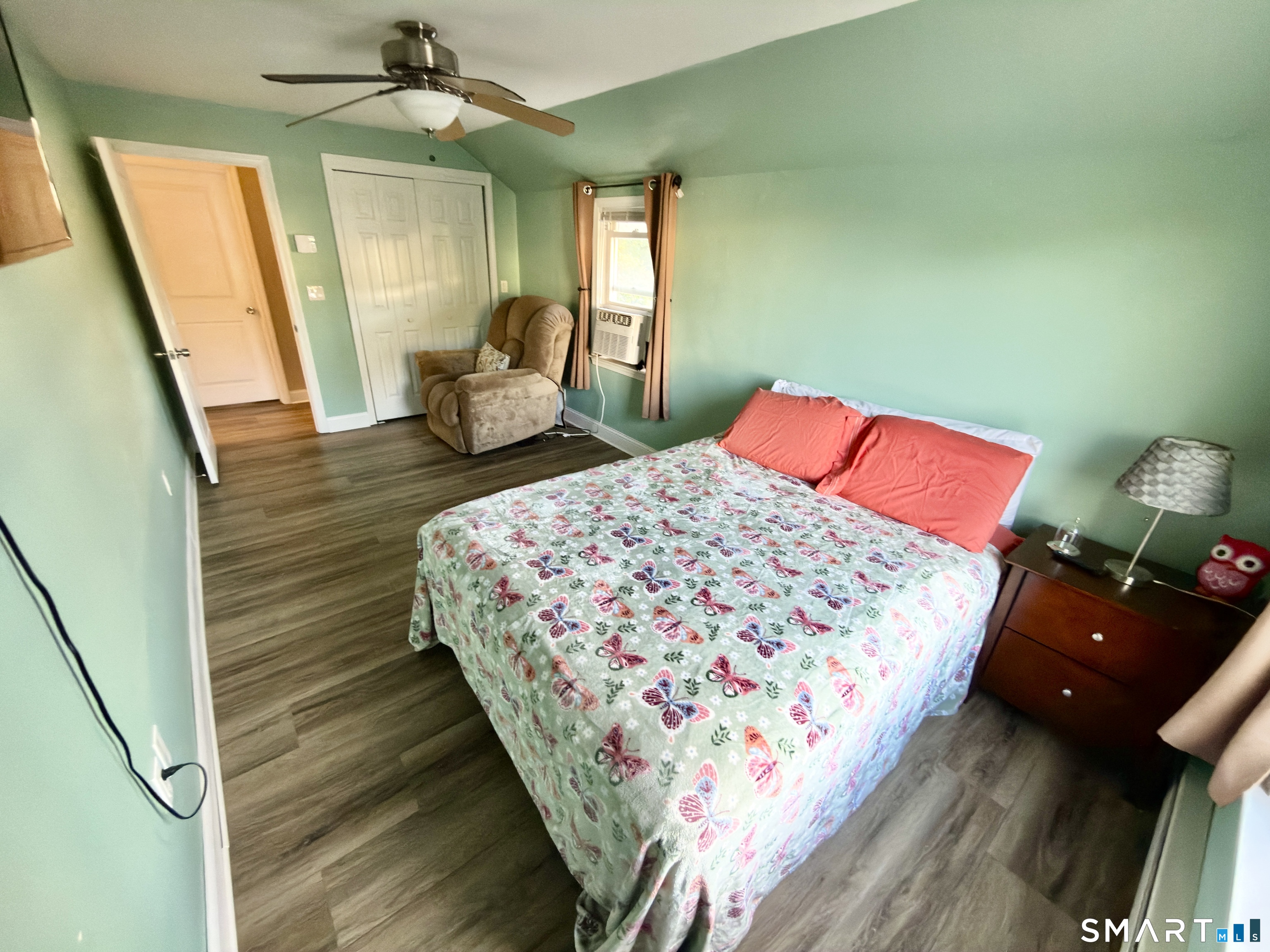 70 Broad Place photo 11