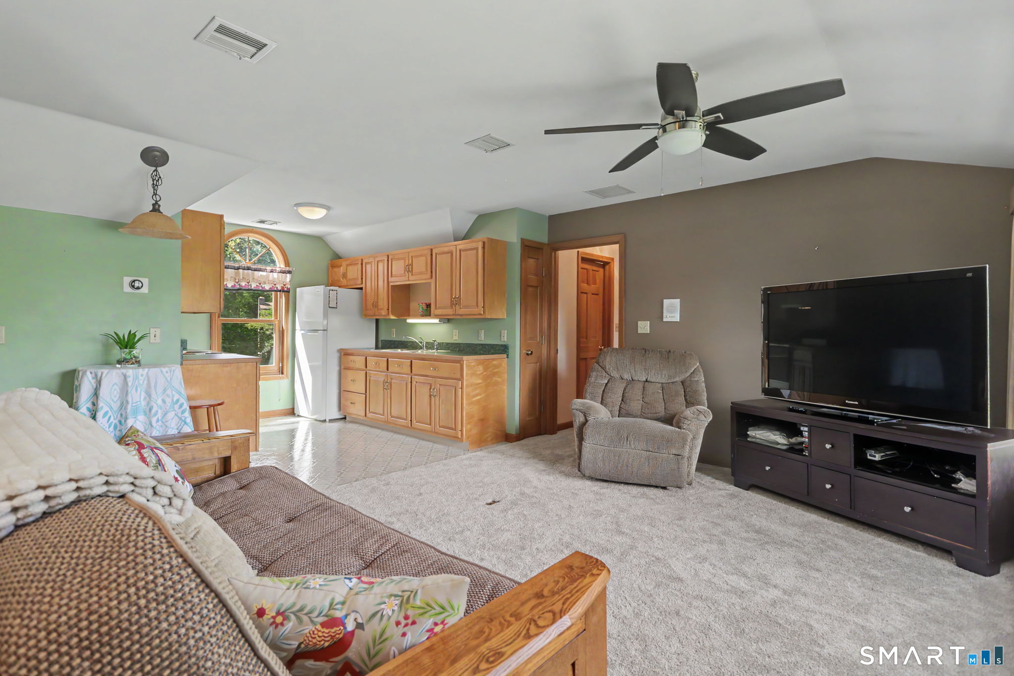 94 Tomlinson Road photo 29