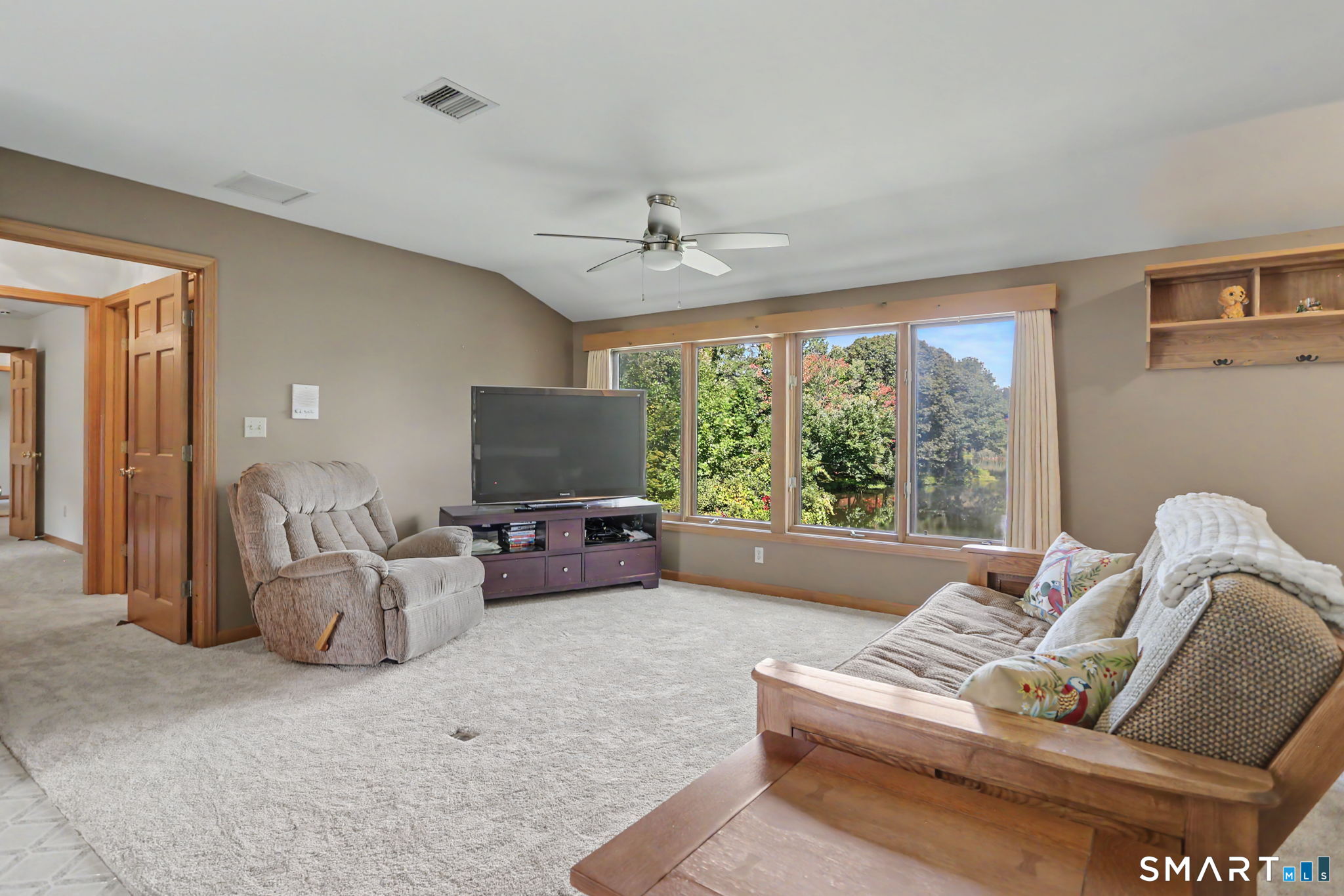 94 Tomlinson Road photo 30