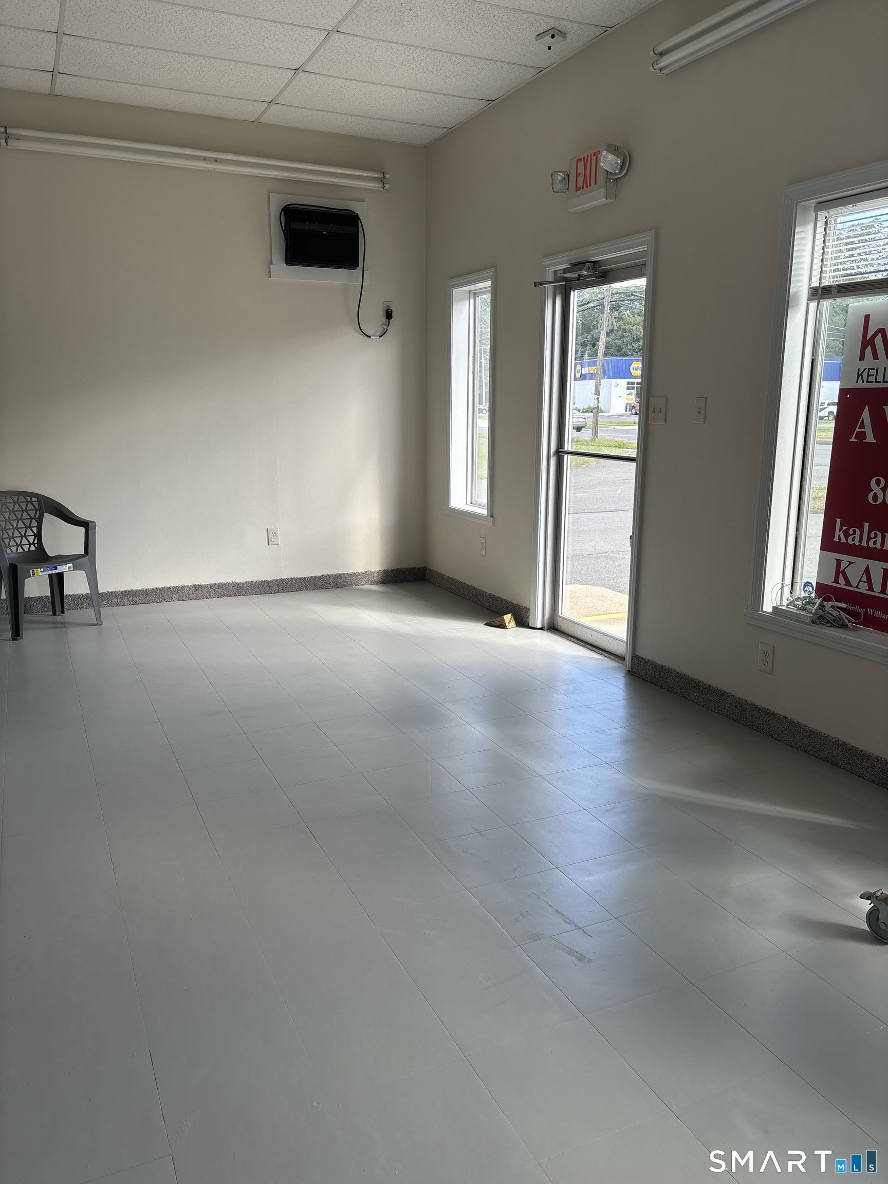 70 Windsor Avenue Unit #B photo 9