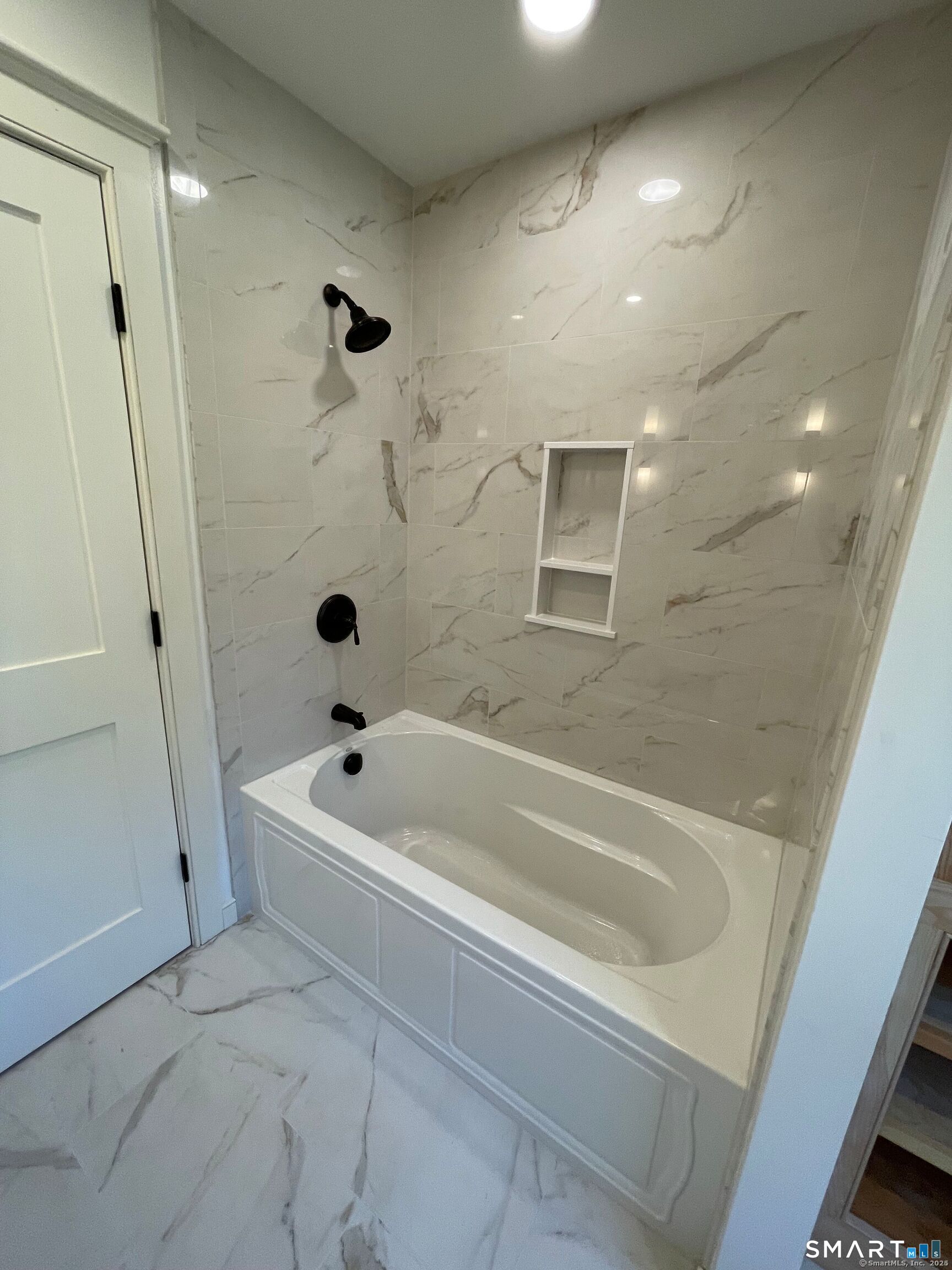 15 North Brook Street photo 25