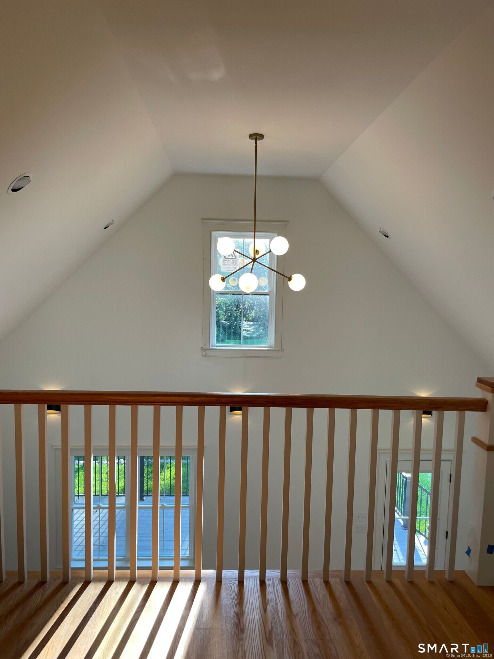 15 North Brook Street photo 23