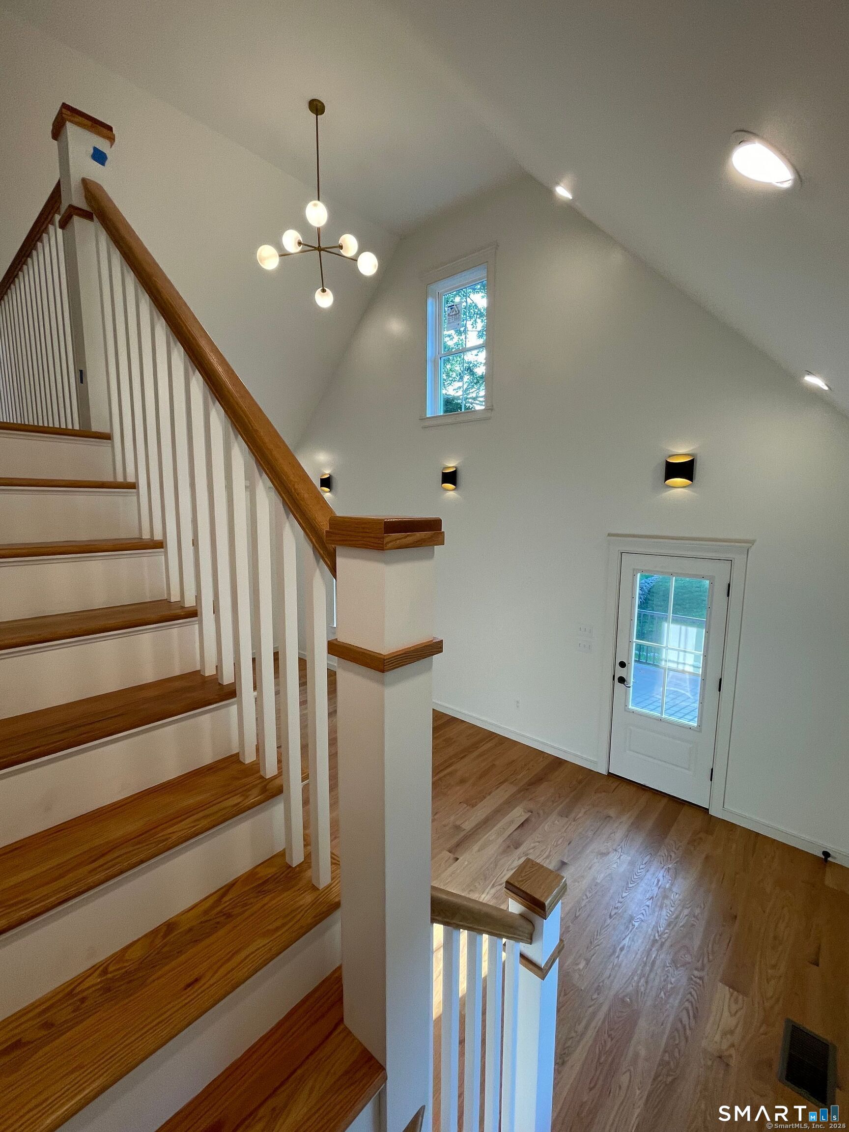 15 North Brook Street photo 19