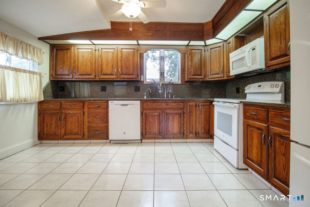 173 Stillwell Drive photo 10