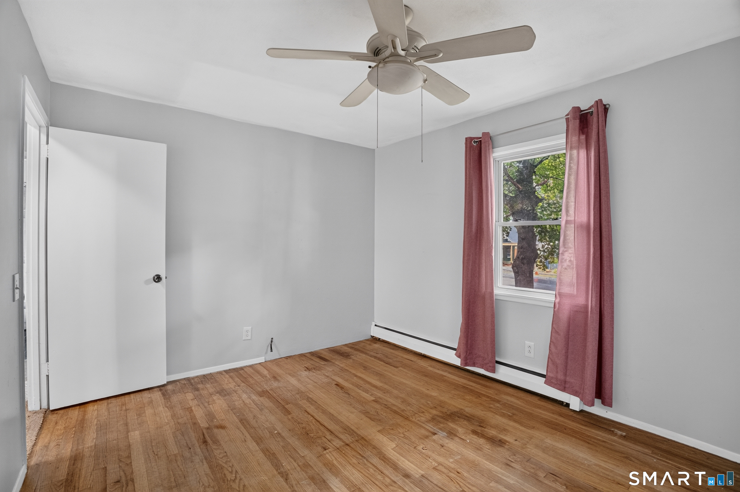 34 Columbia Road photo 12