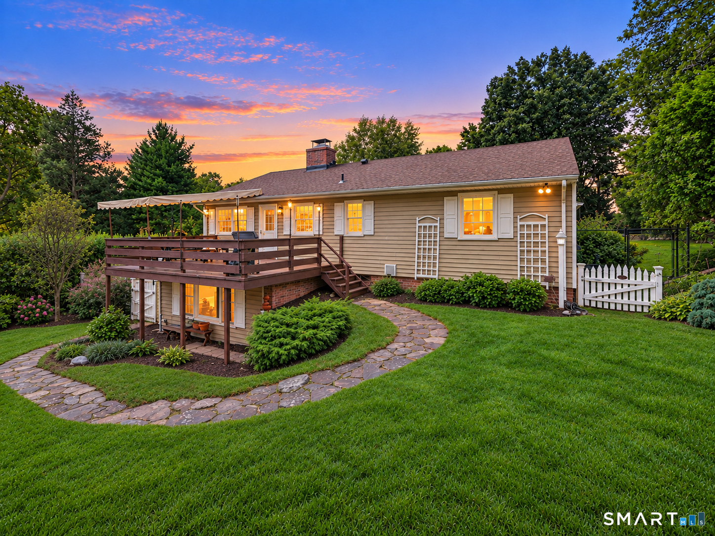4 Lookout Lane, Greens Farms, Westport, CT 06880