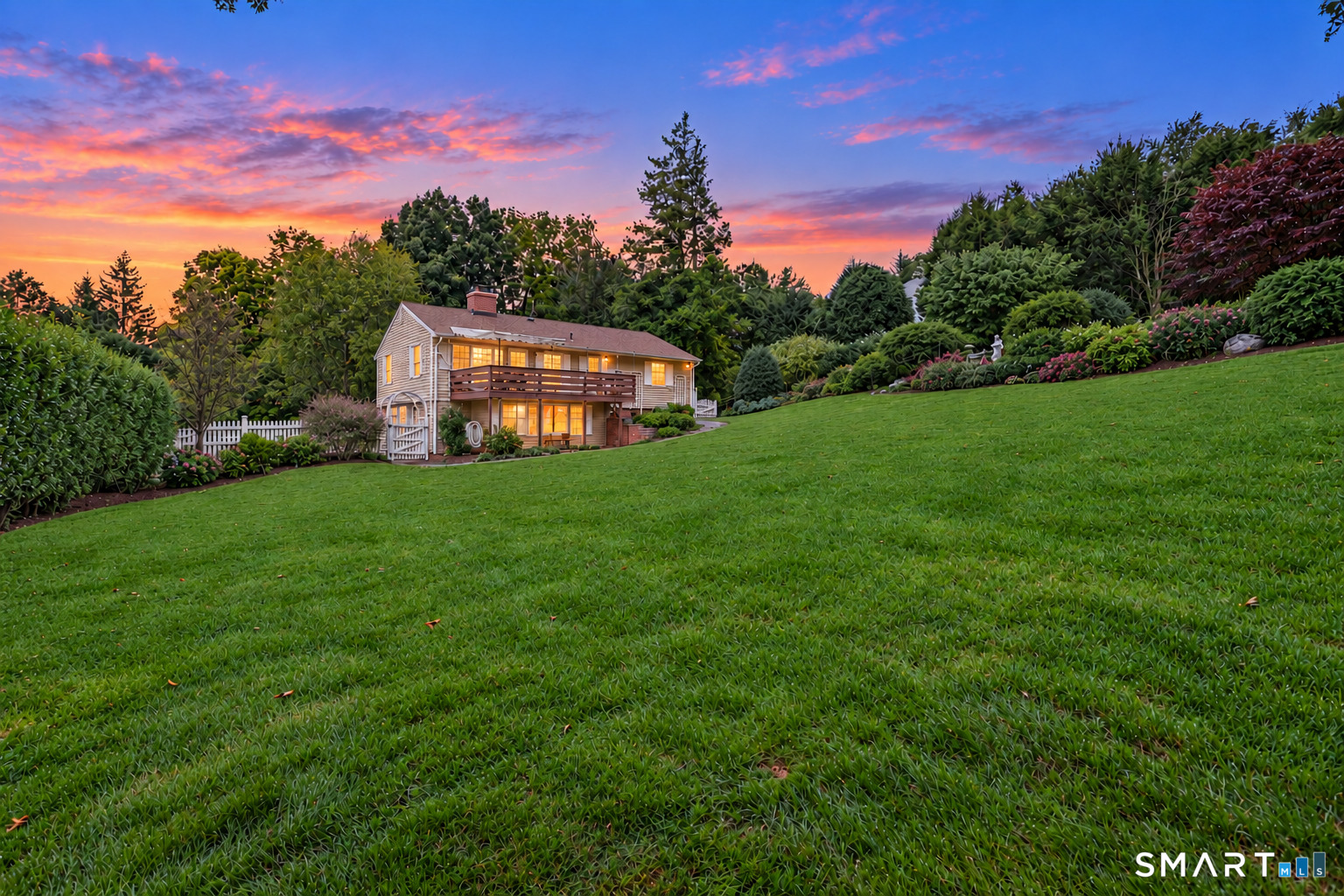 4 Lookout Lane, Greens Farms, Westport, CT 06880