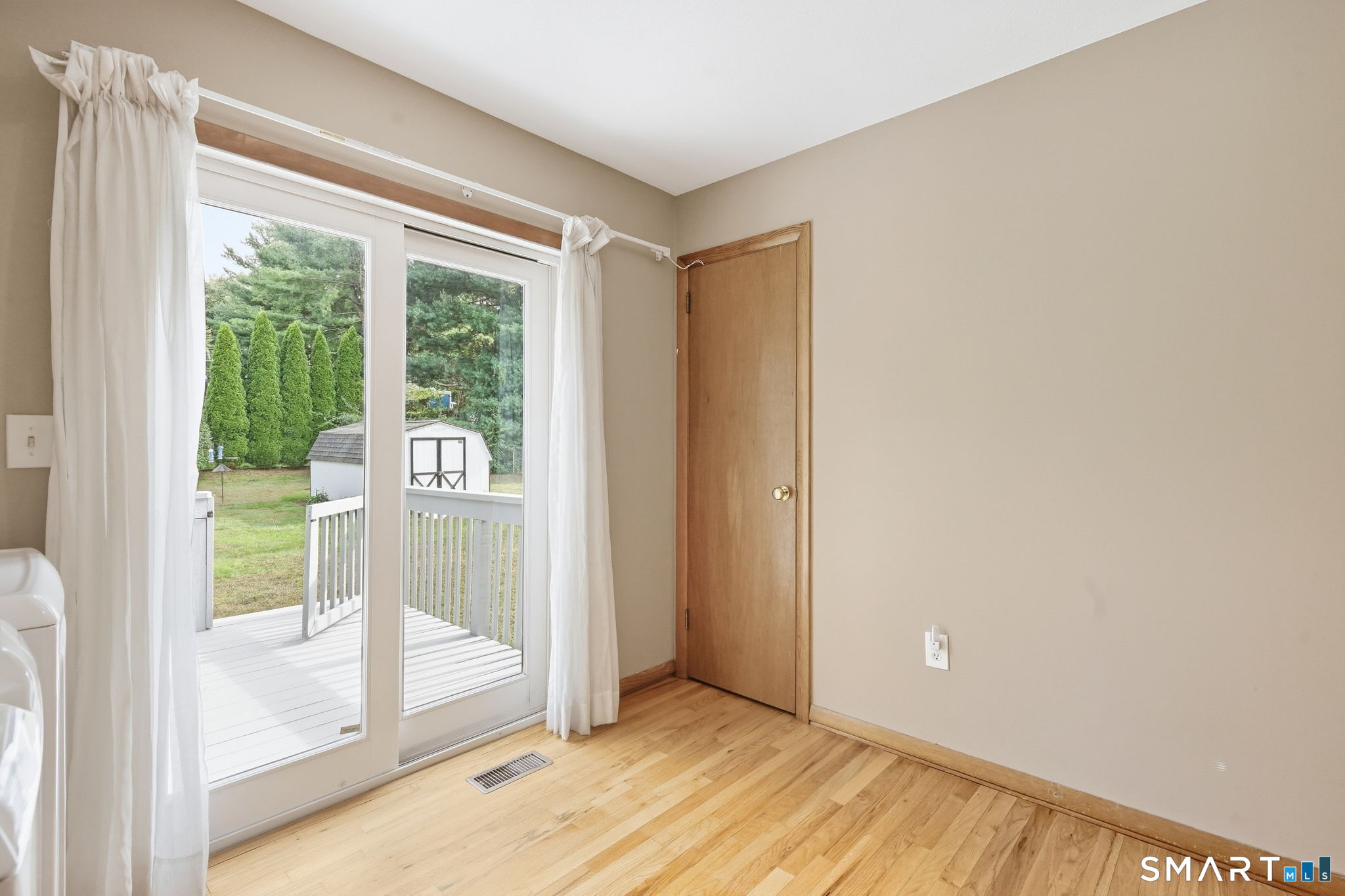 60 Hartl Drive photo 33