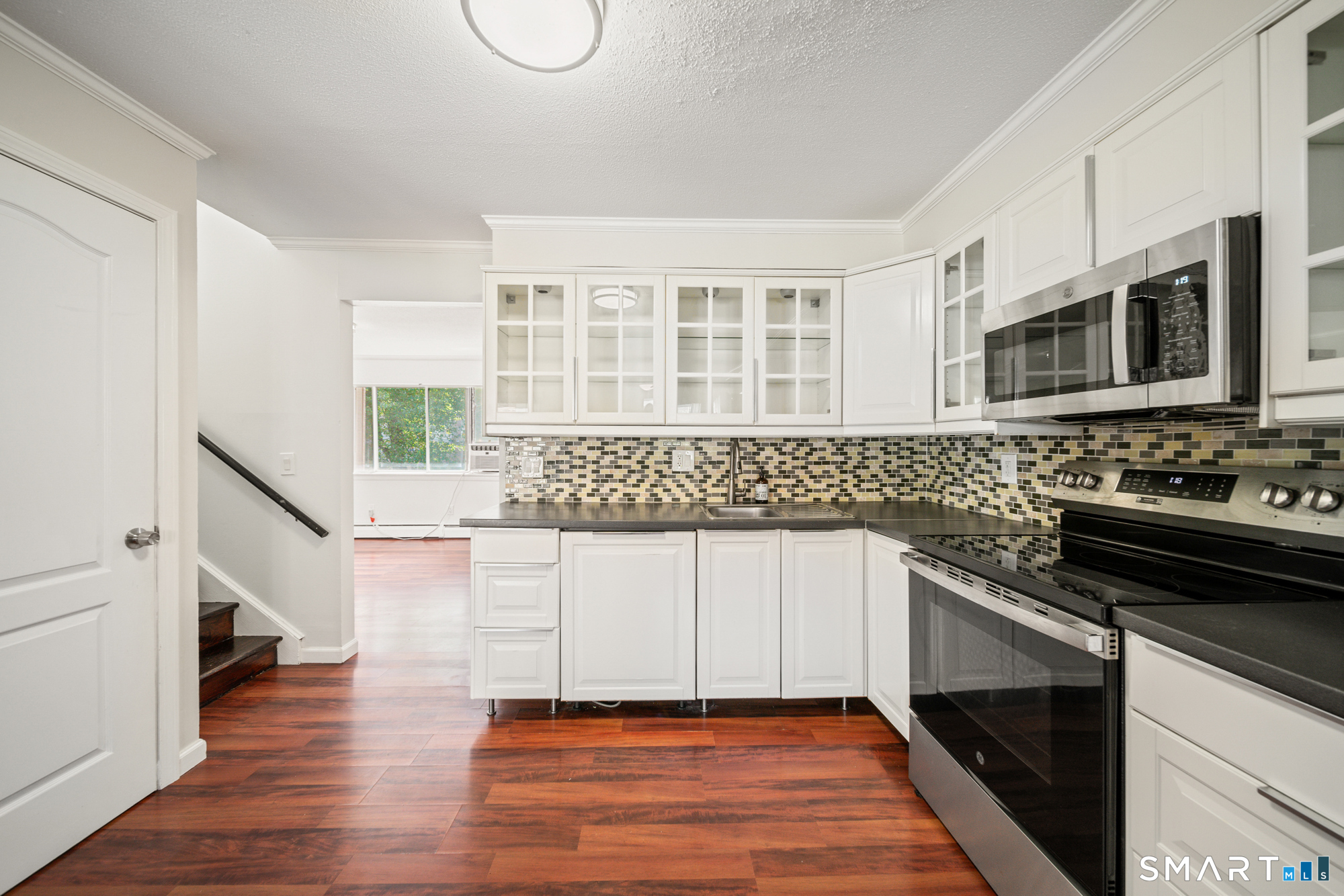 232 Oakville Avenue Unit #H photo 8