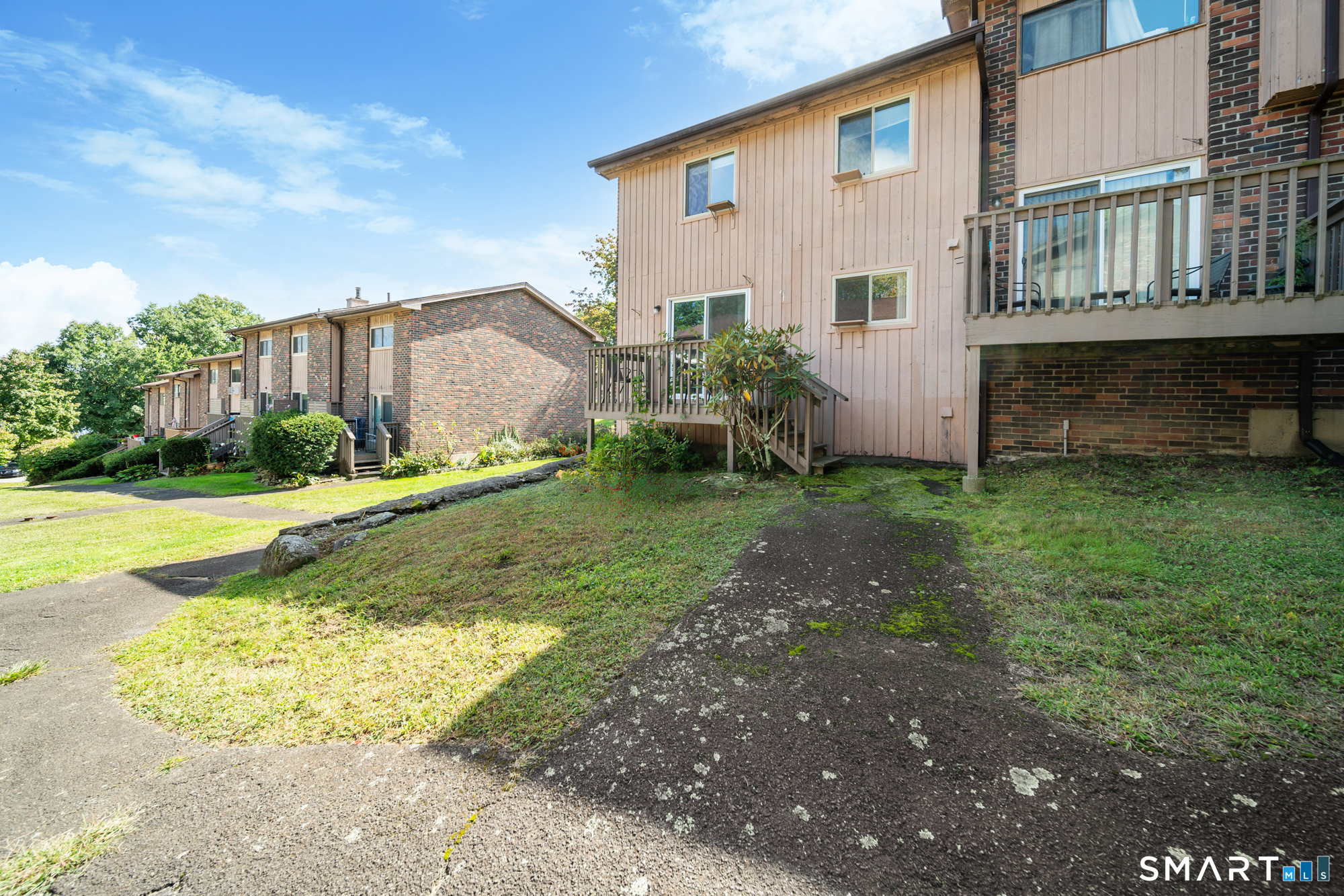 232 Oakville Avenue Unit #H photo 31