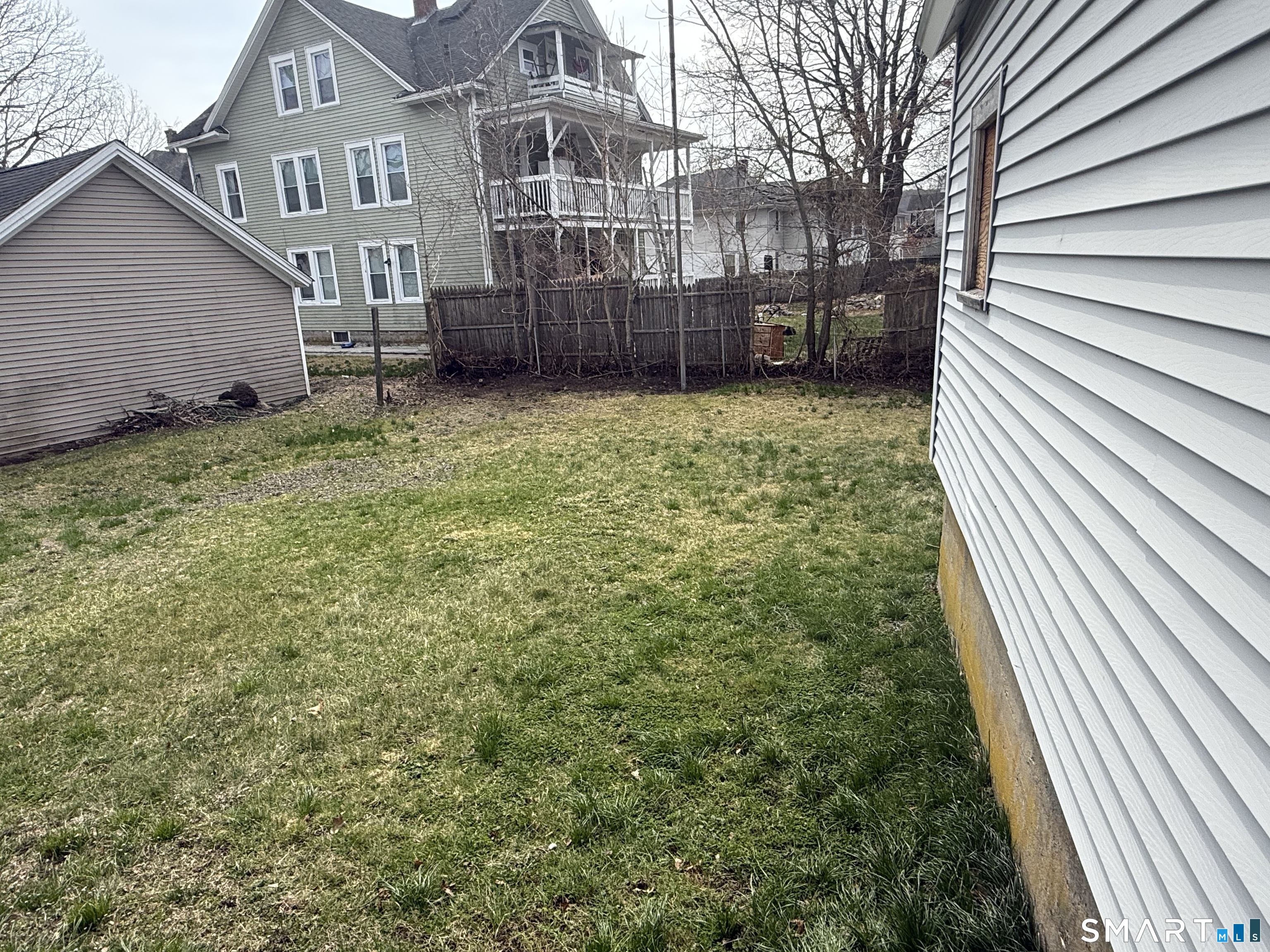 159 Hickory Street photo 7
