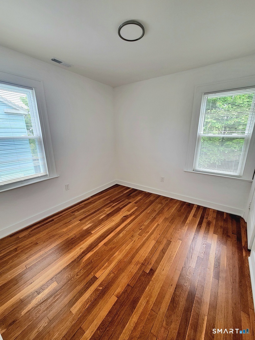 82 Helen Street photo 15