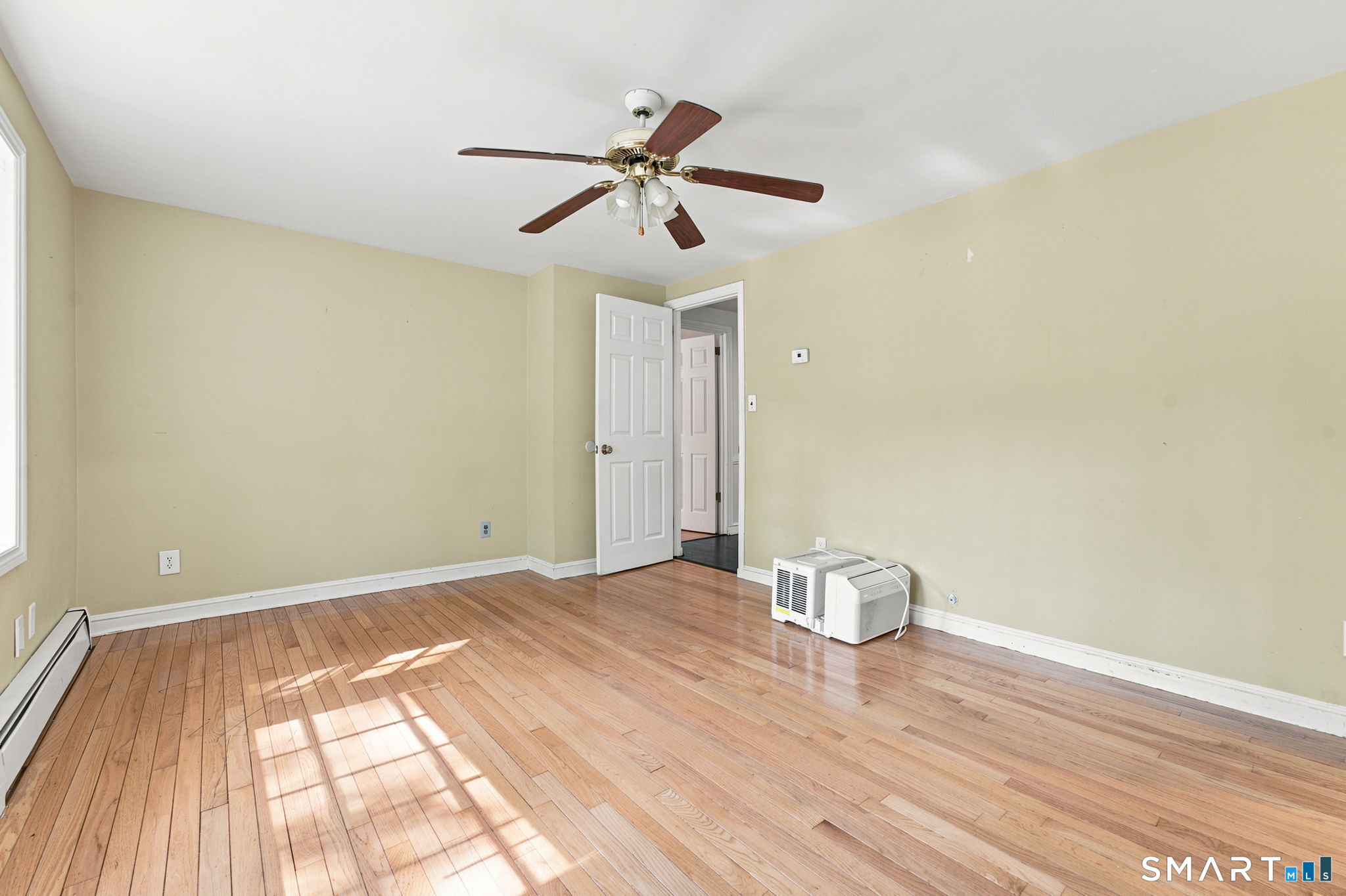 132 Laurel Street photo 26
