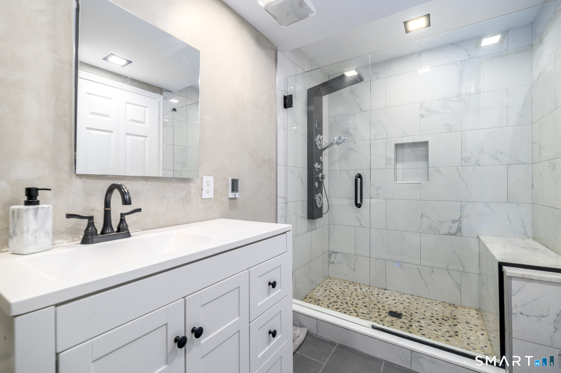108 Perry Drive photo 18