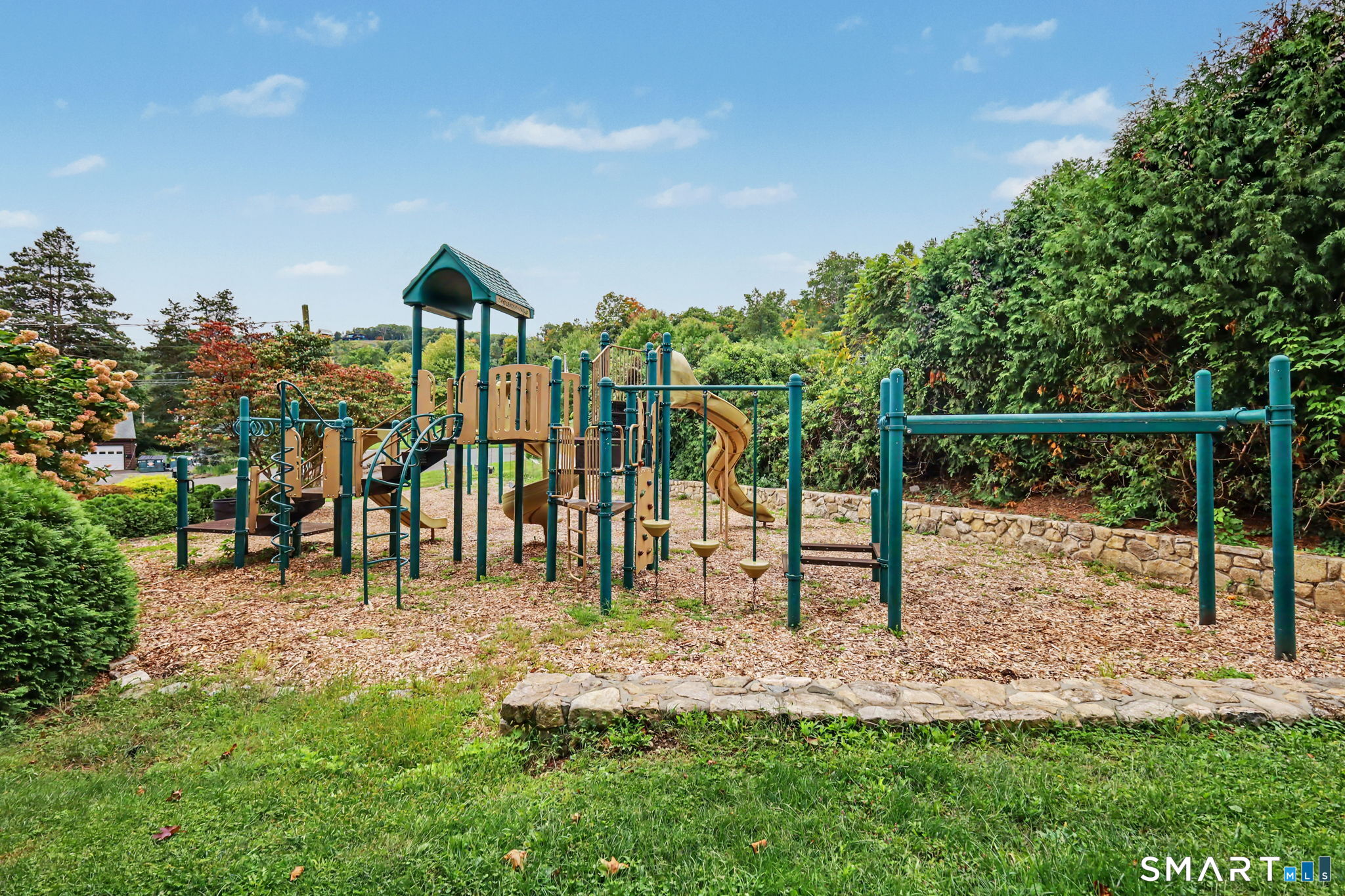 9 Candlewood Knolls Road photo 28