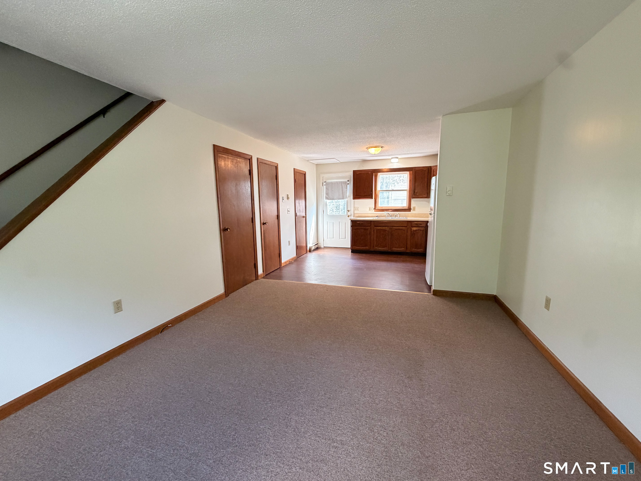 82 Hutchins Street photo 13