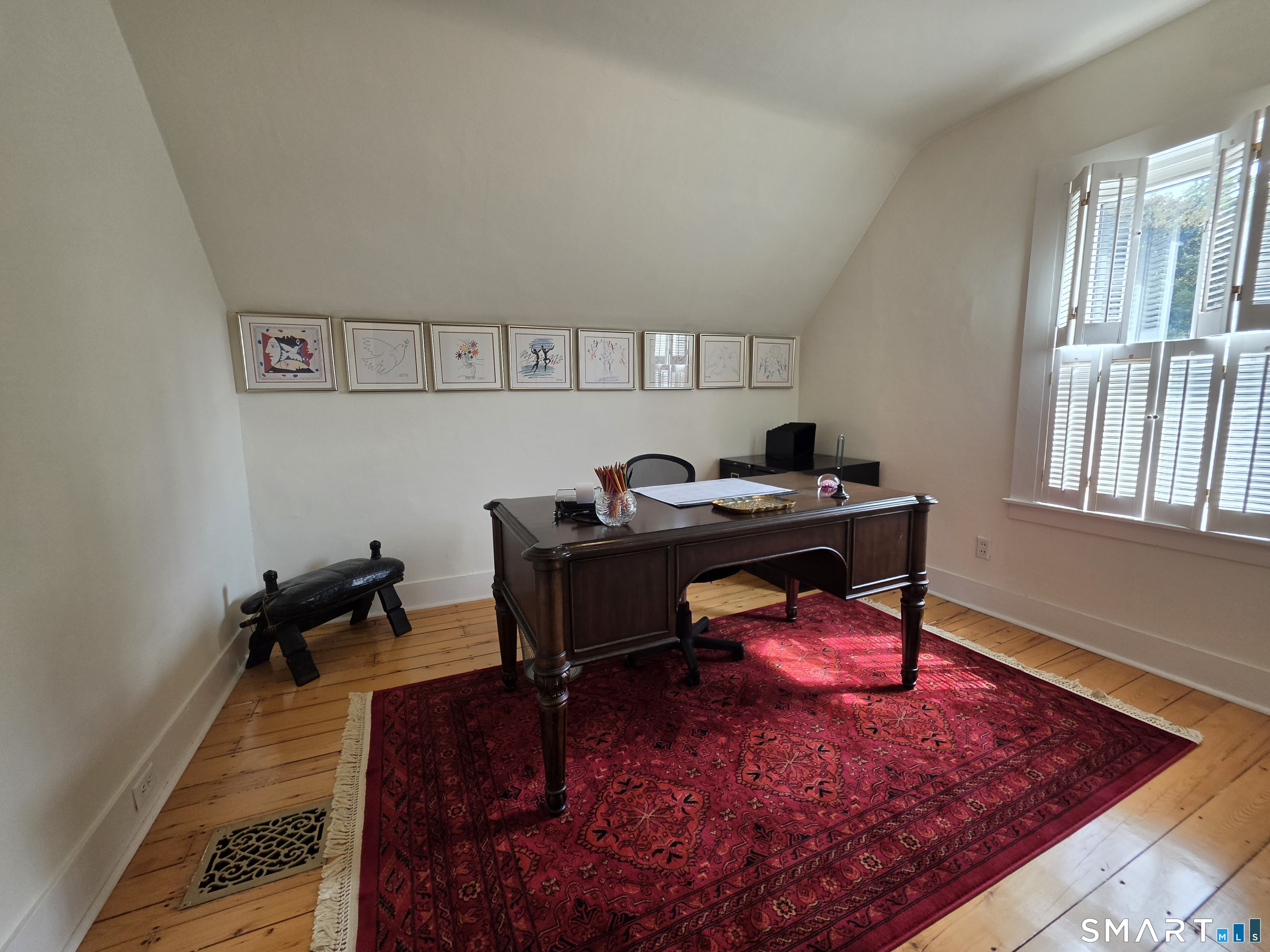 225 Woodstock Avenue photo 18