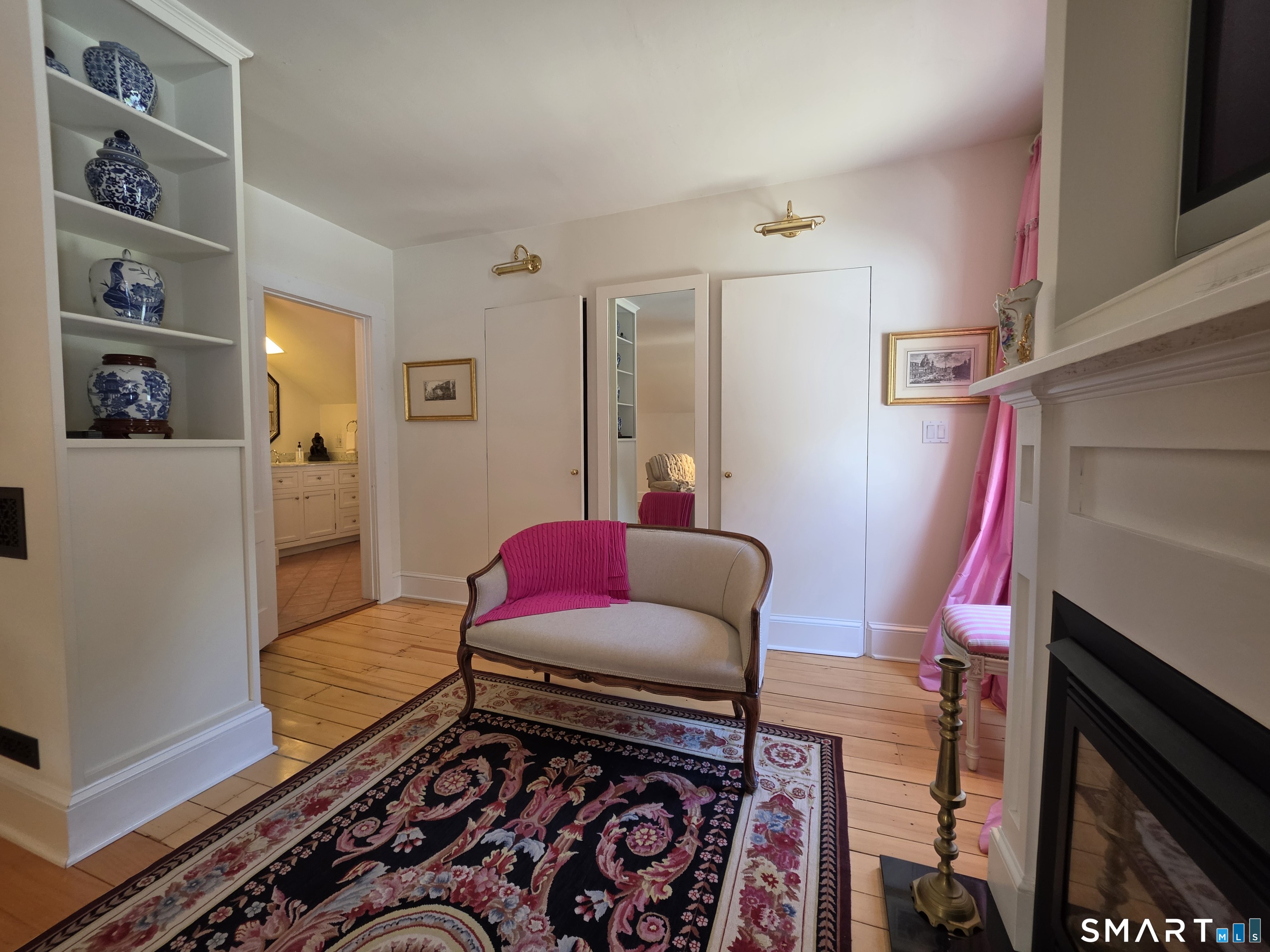 225 Woodstock Avenue photo 23