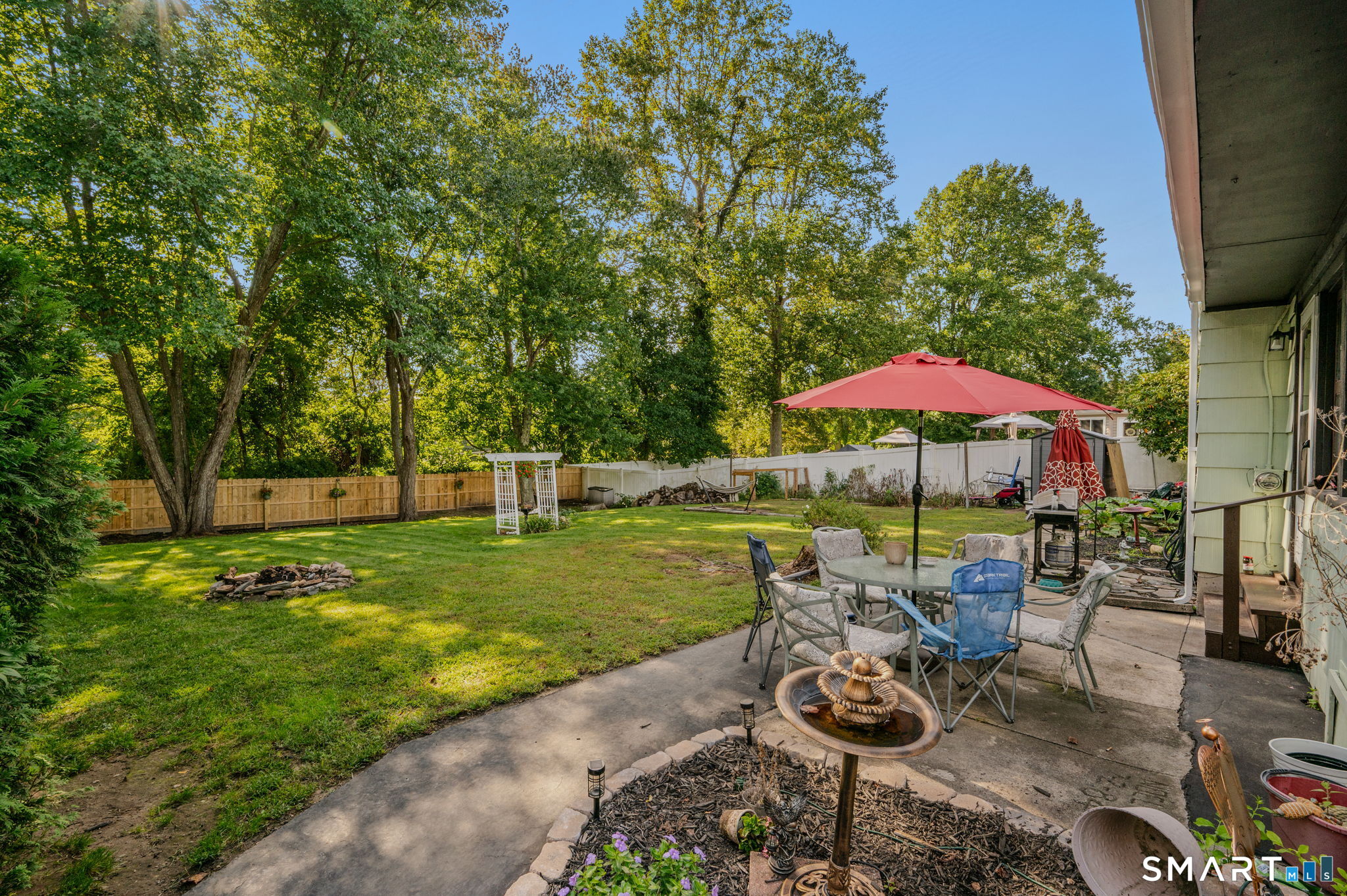 42 Oak Hill Road, Oakdale Heights, Montville, CT 06370