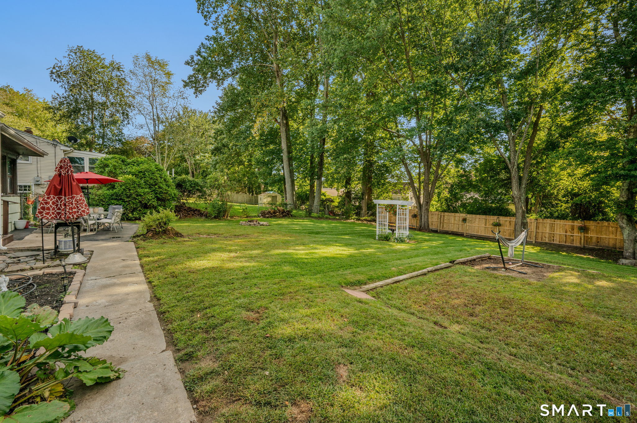 Photo 3 of Single family home for sale at 42 Oak Hl Rd, Oakdale, CT 06370 | MLS# 24206987 | Listing updated on 2026-10-07