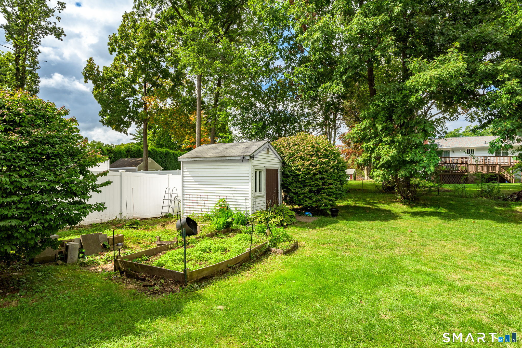 17 Pequot Road photo 31
