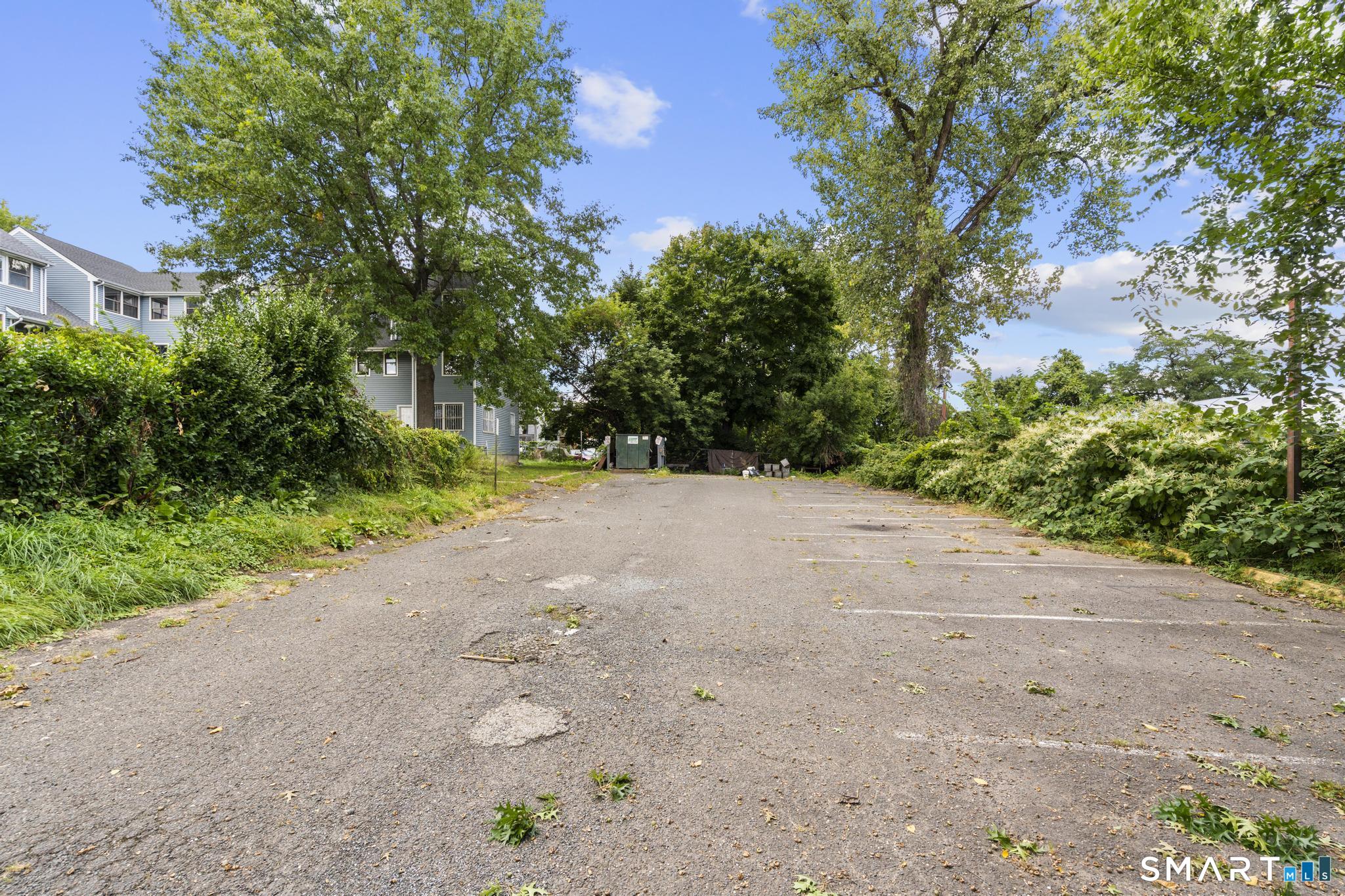 270 Bellevue Street photo 18