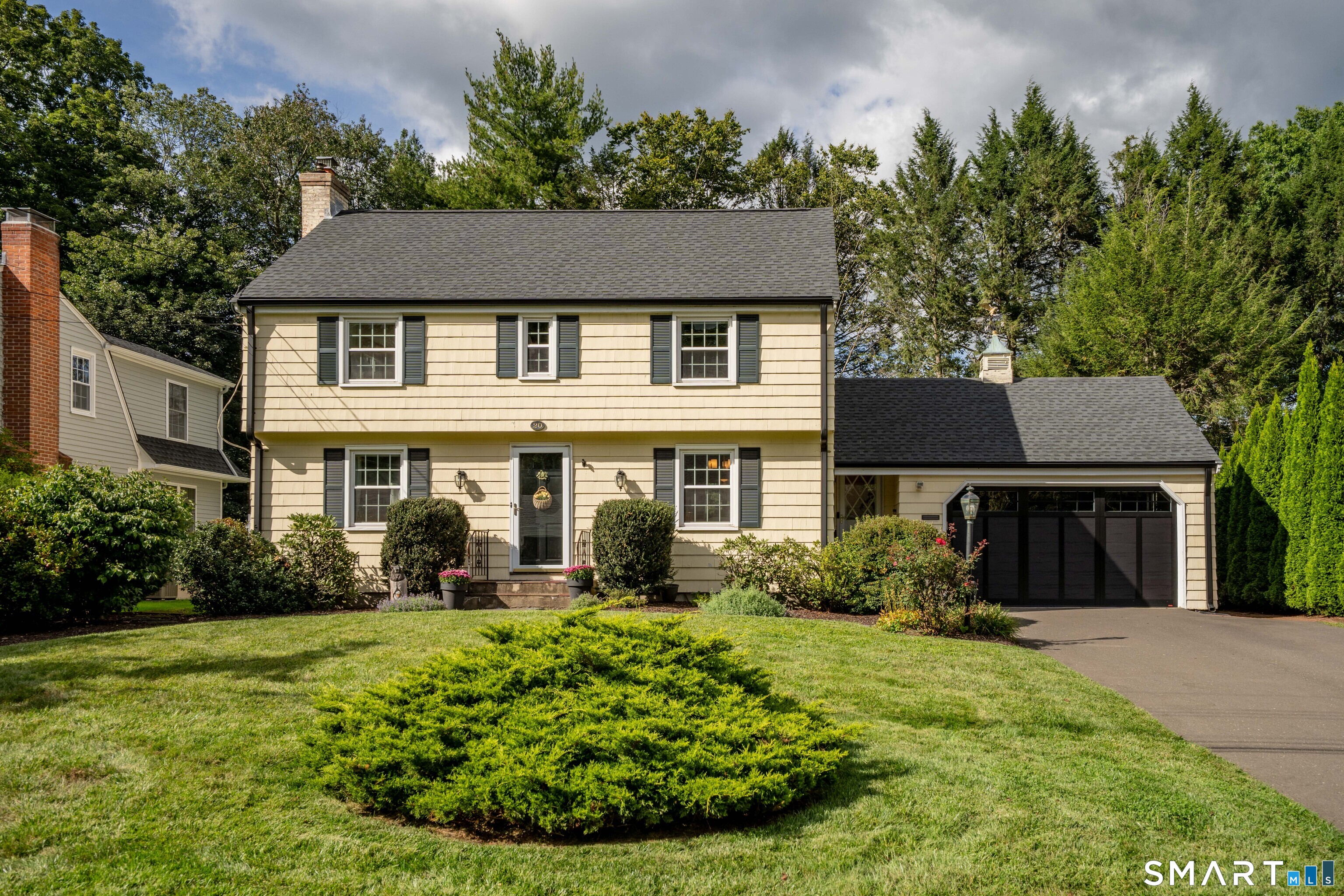 20 Walton Drive photo 34