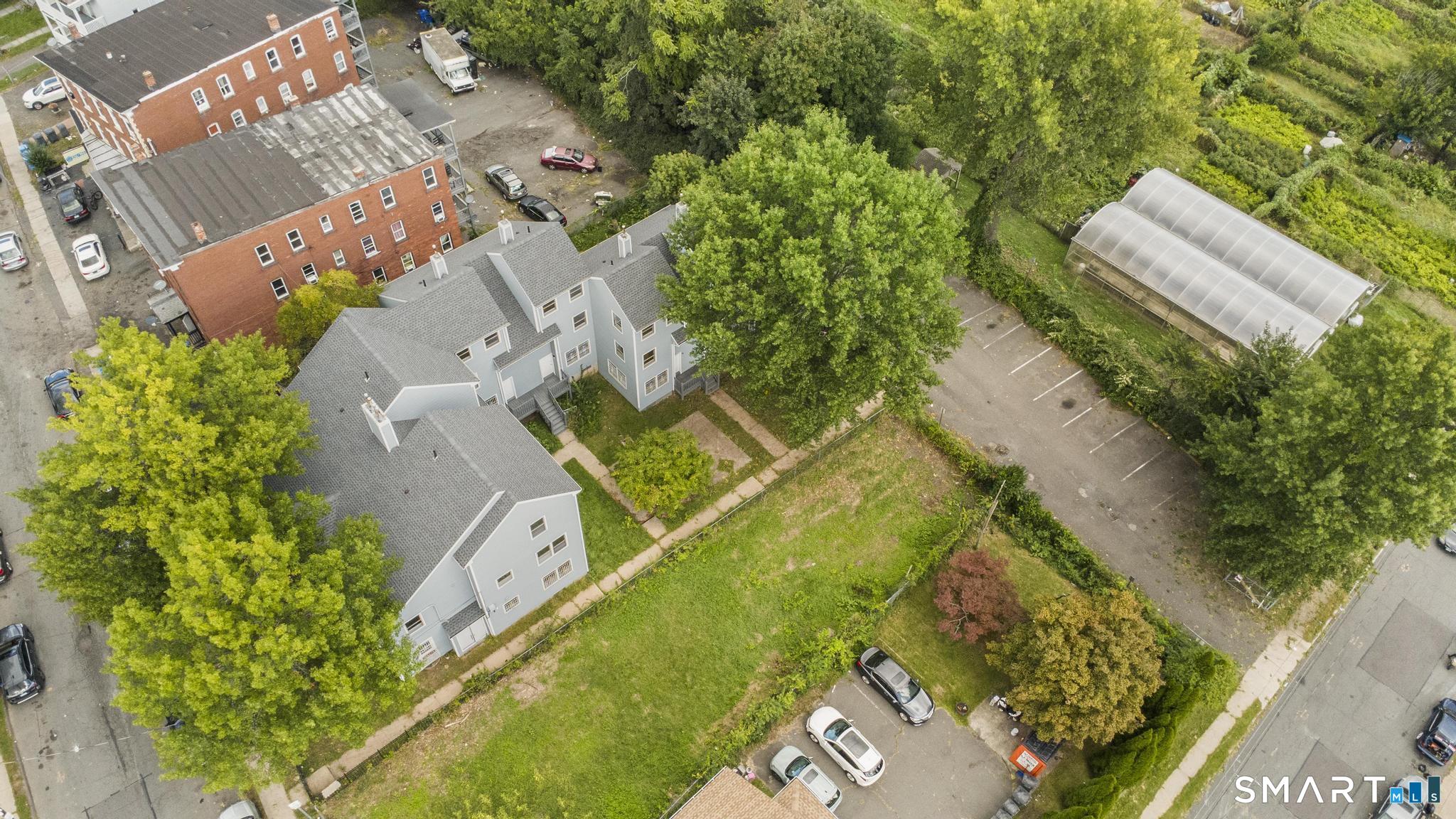 272 Bellevue Street photo 23
