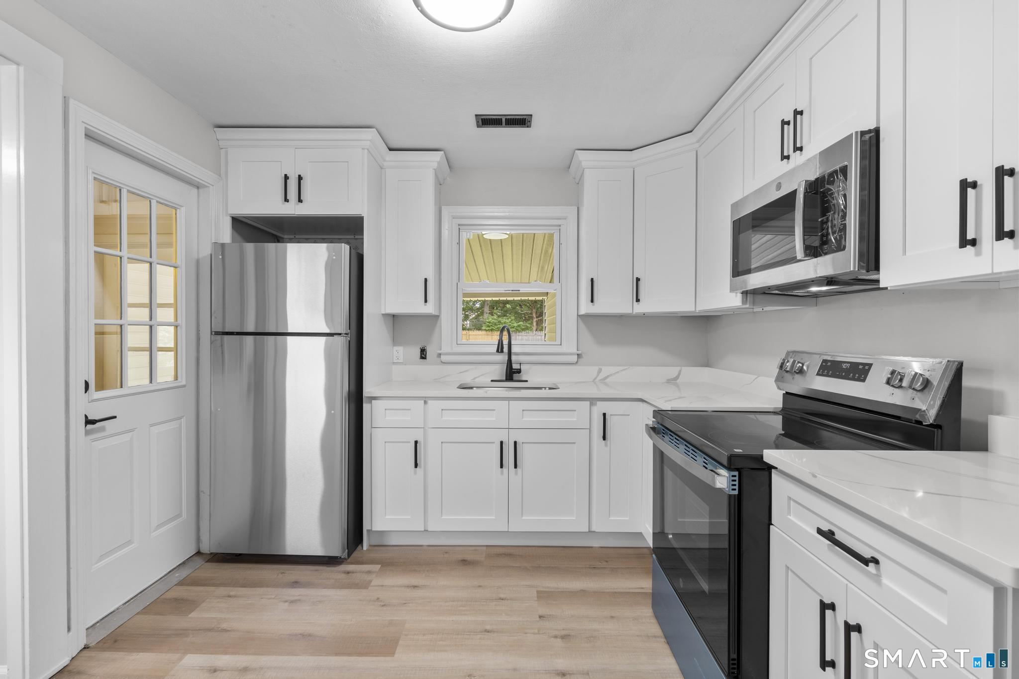 74 Thomas Street photo 23