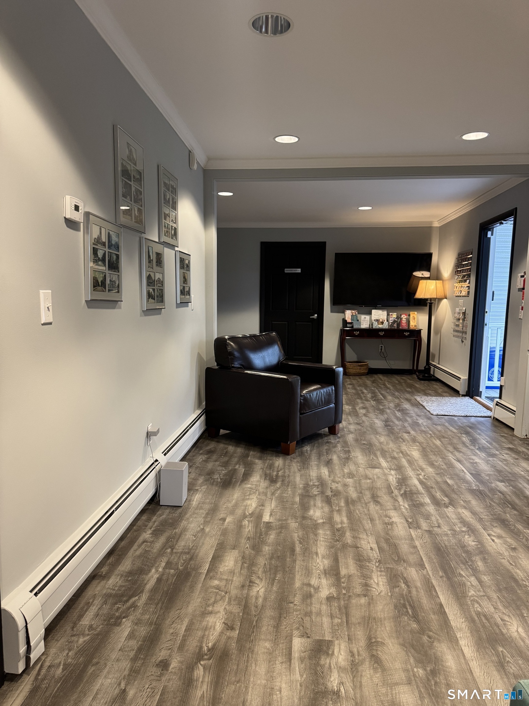 444 Prospect Street photo 28