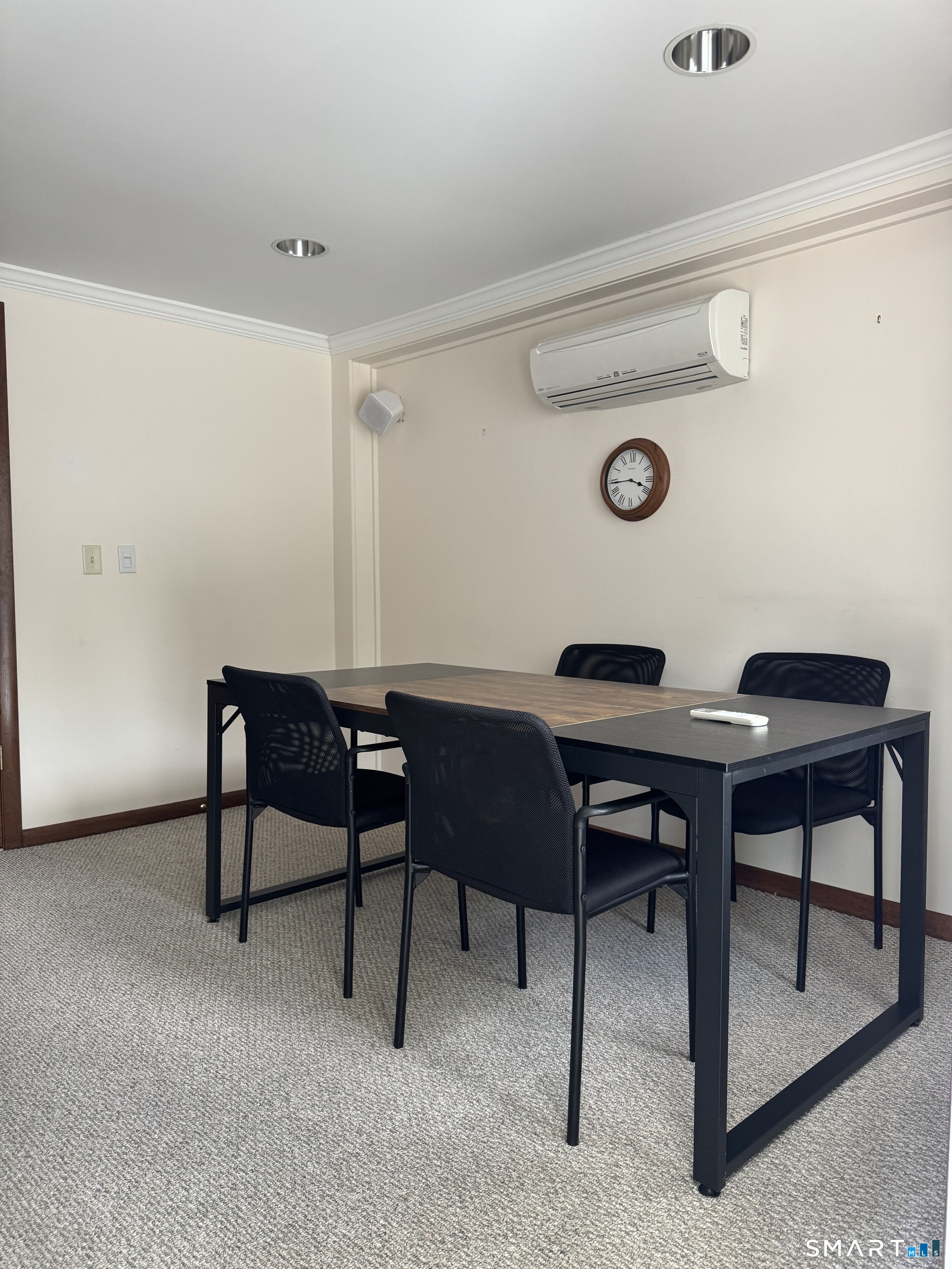 444 Prospect Street photo 29