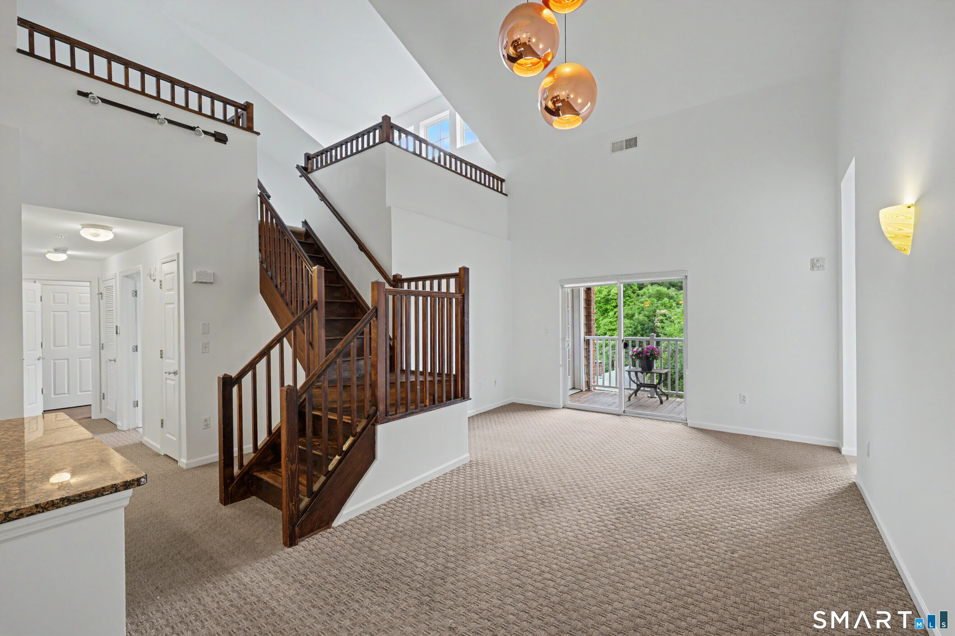 25 Adams Avenue, Stamford, Connecticut photo 2