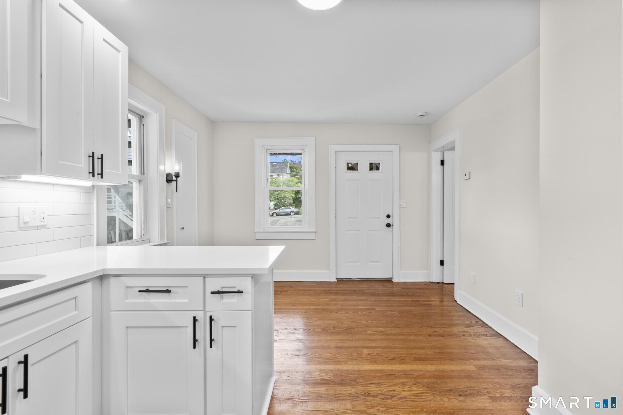 73 Alvord Lane photo 19