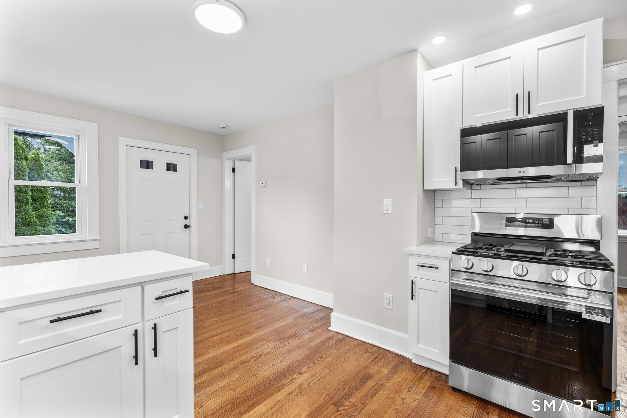 73 Alvord Lane photo 20