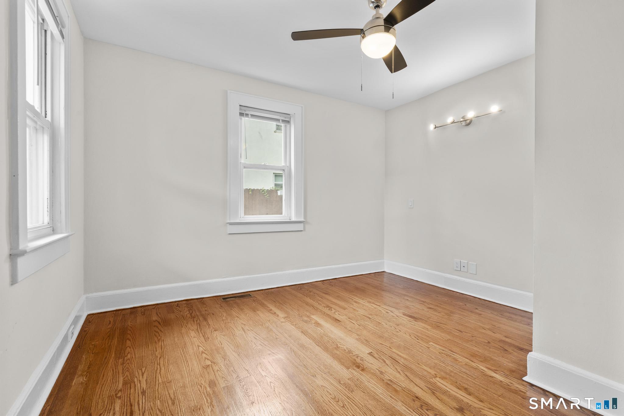 73 Alvord Lane photo 27