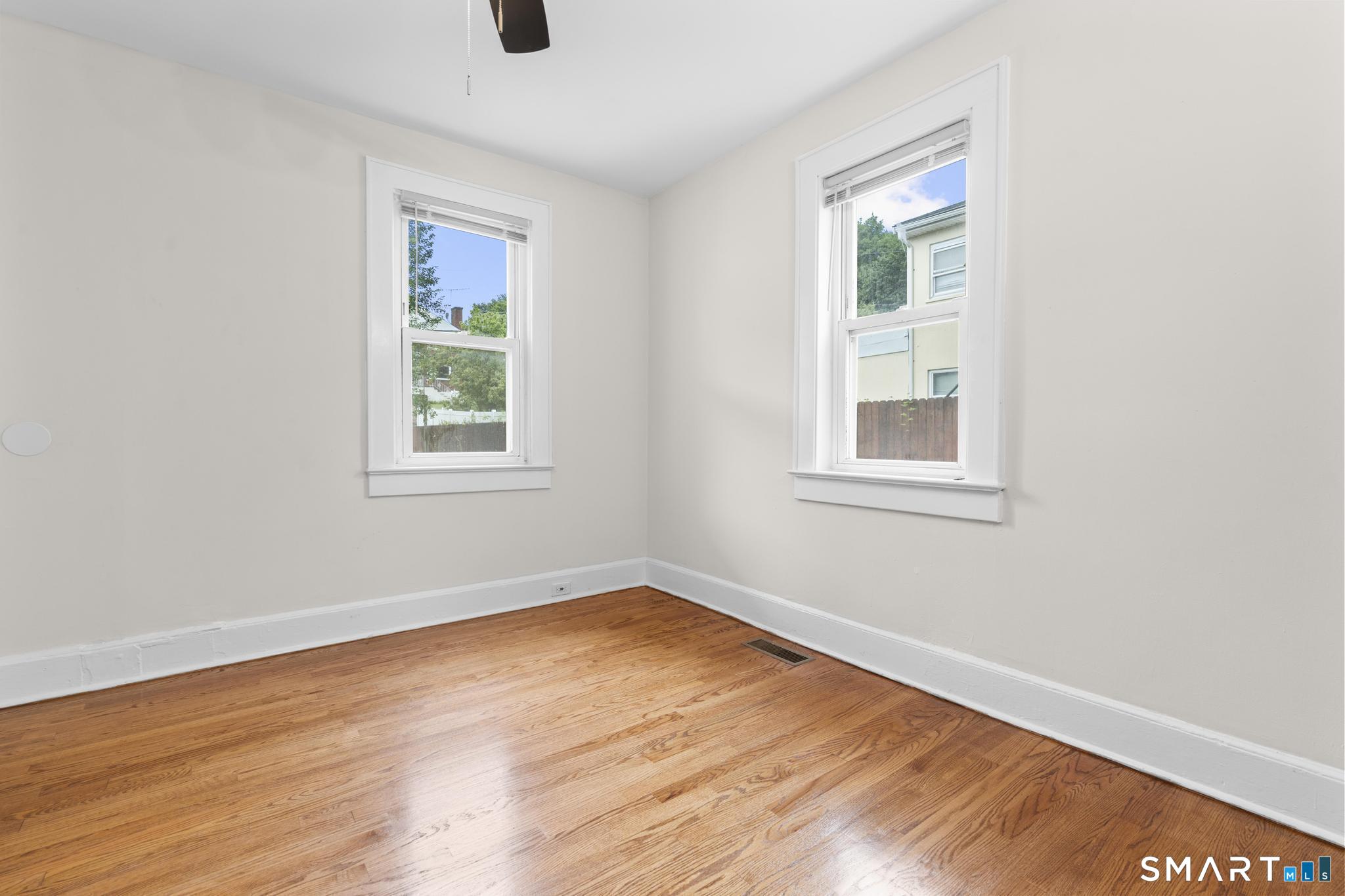73 Alvord Lane photo 28