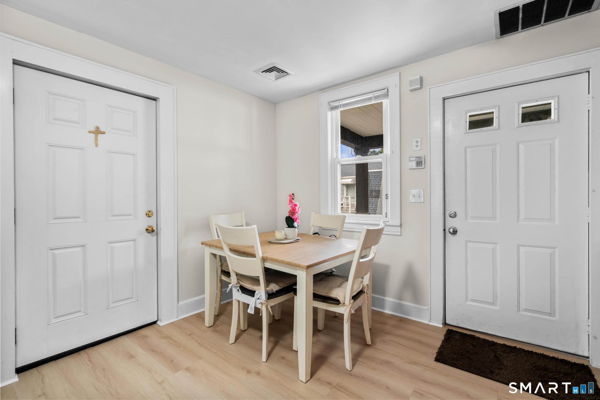 73 Alvord Lane photo 30