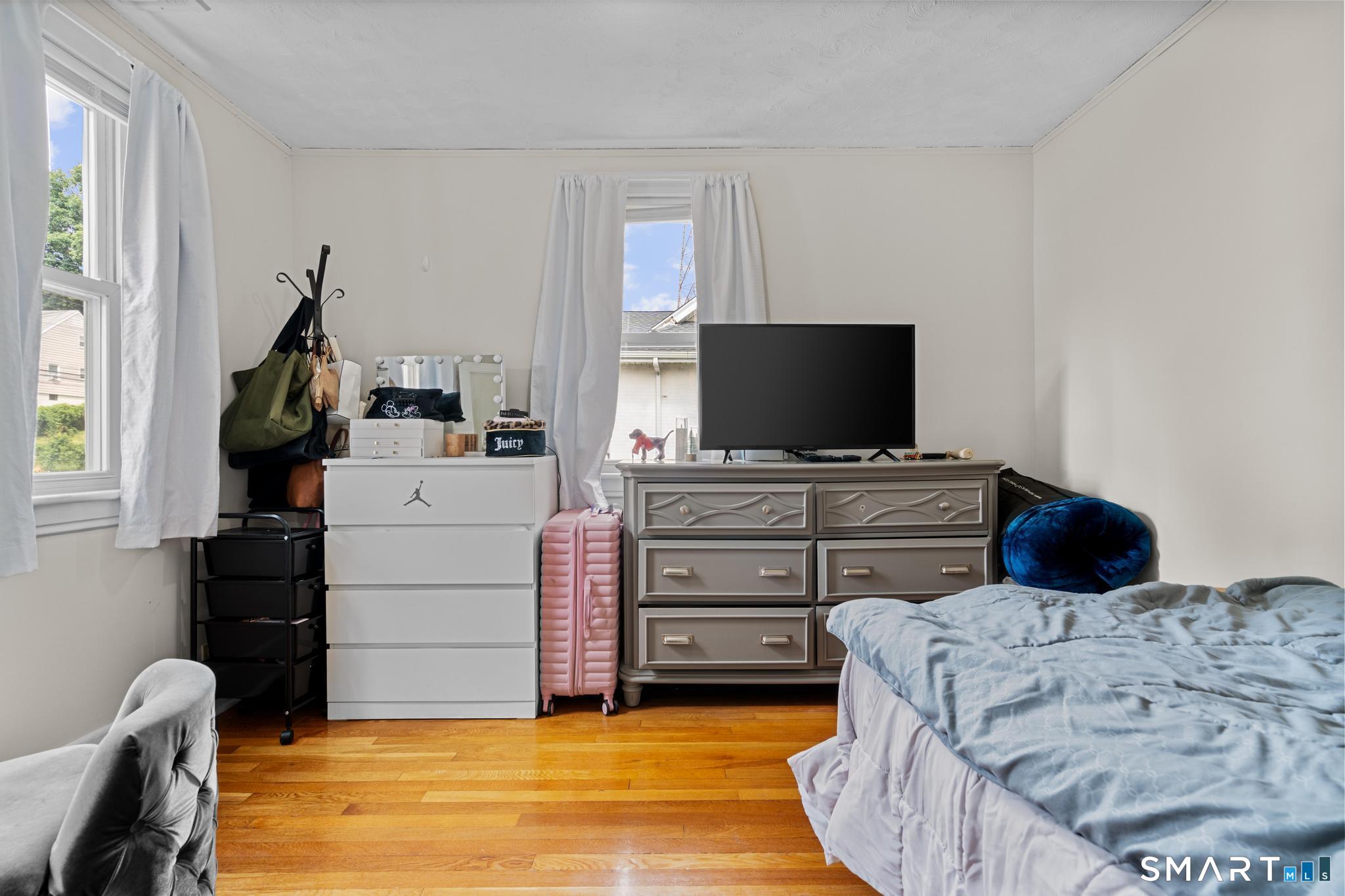 73 Alvord Lane photo 33