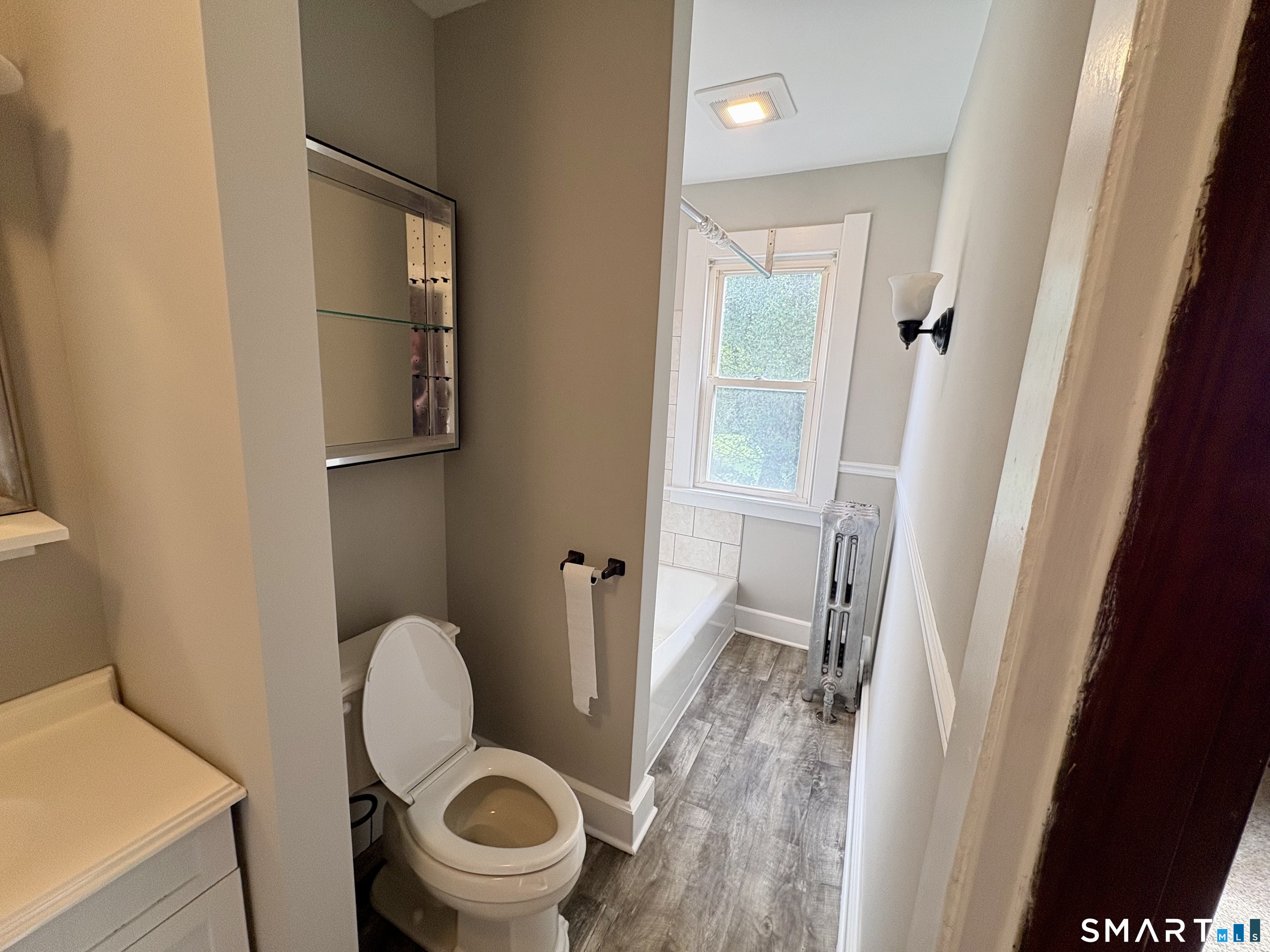 37 Hungerford Avenue photo 8