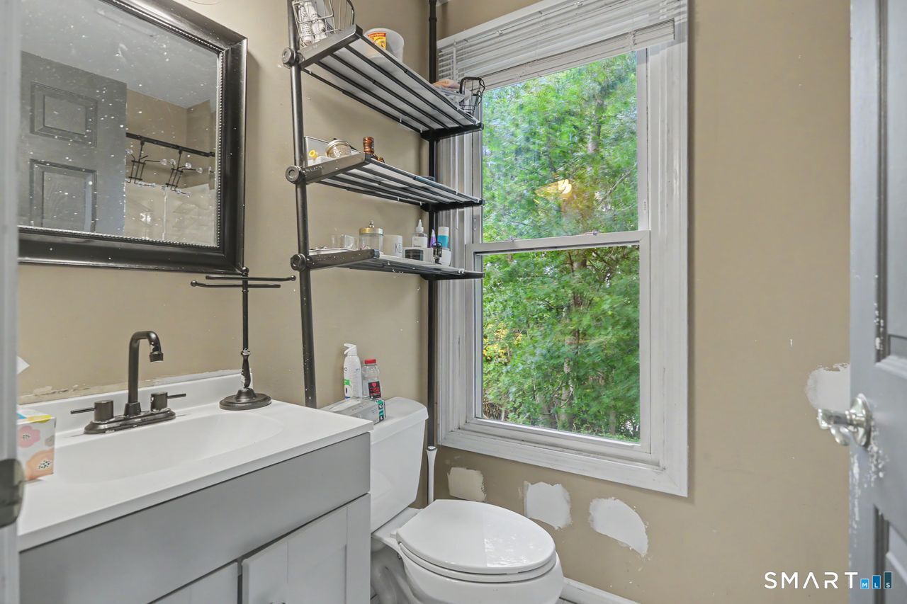 57 Silver Hill Road photo 32