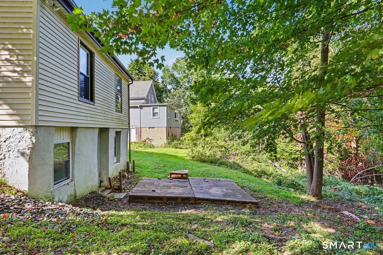 57 Silver Hill Road photo 8