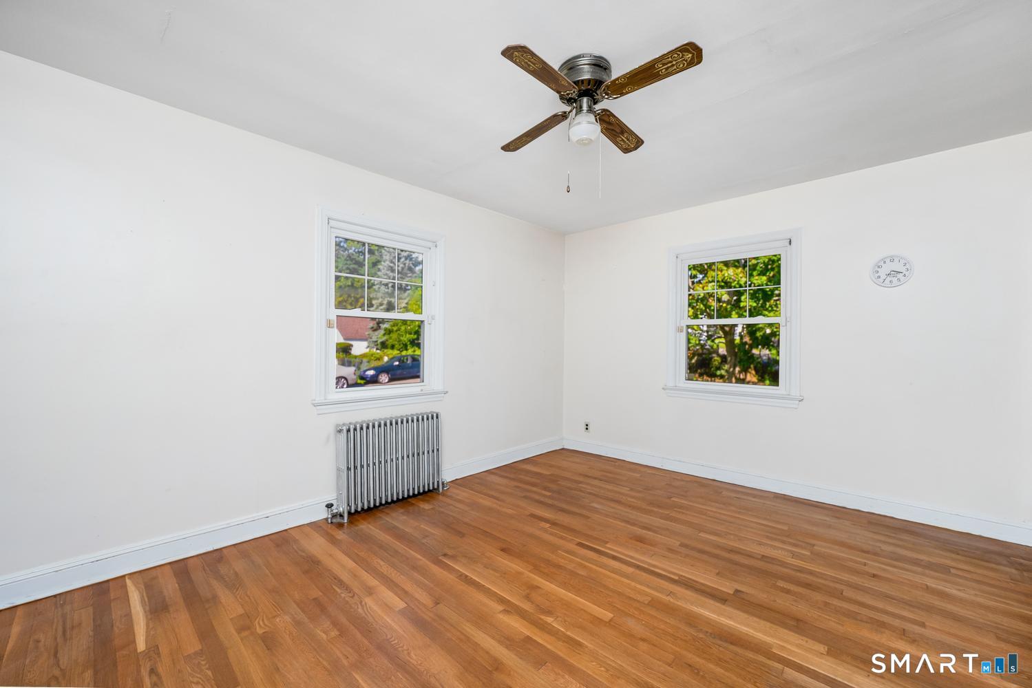 144 Mary Avenue photo 16